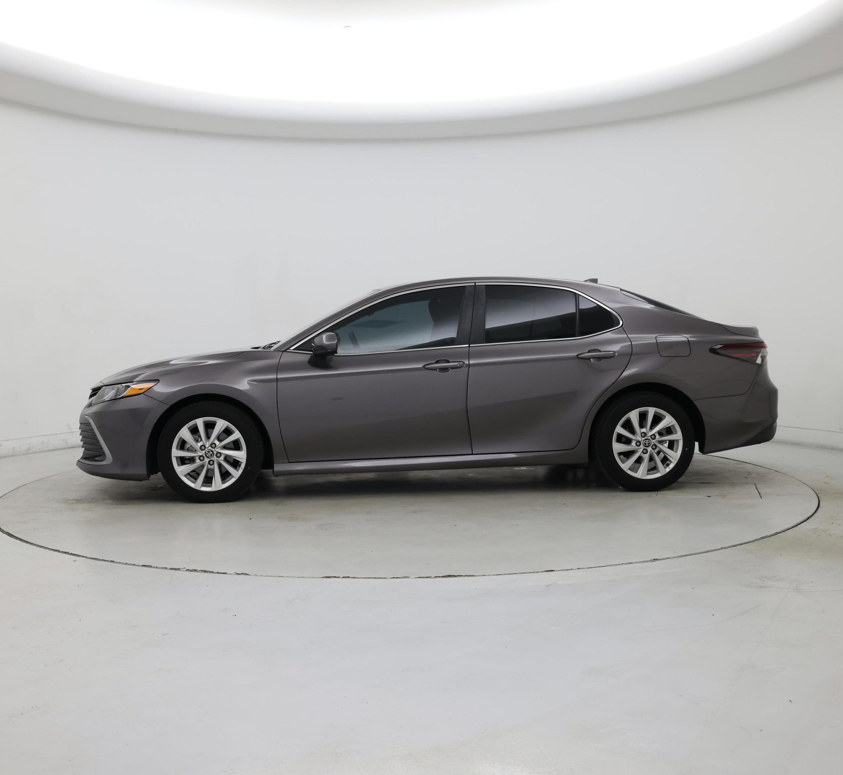 Thumbnail: 2022 Toyota Camry - 3
