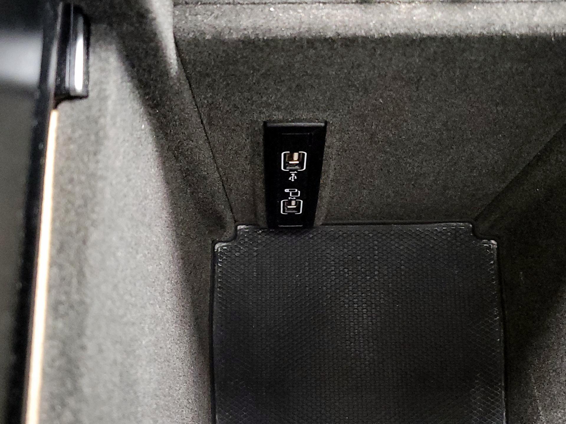 Thumbnail: 2019 Mercedes-Benz GLE - 19