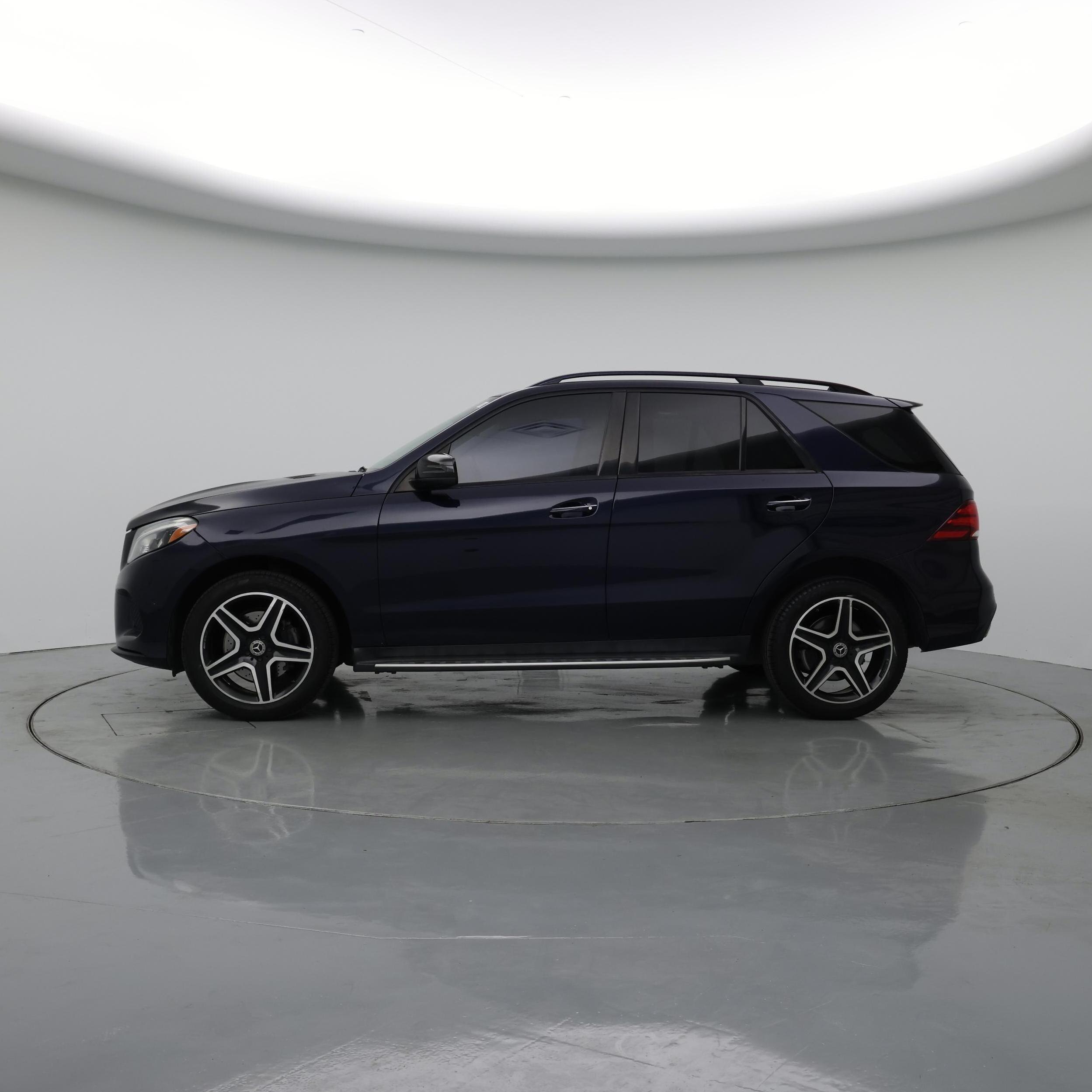 Thumbnail: 2019 Mercedes-Benz GLE - 3
