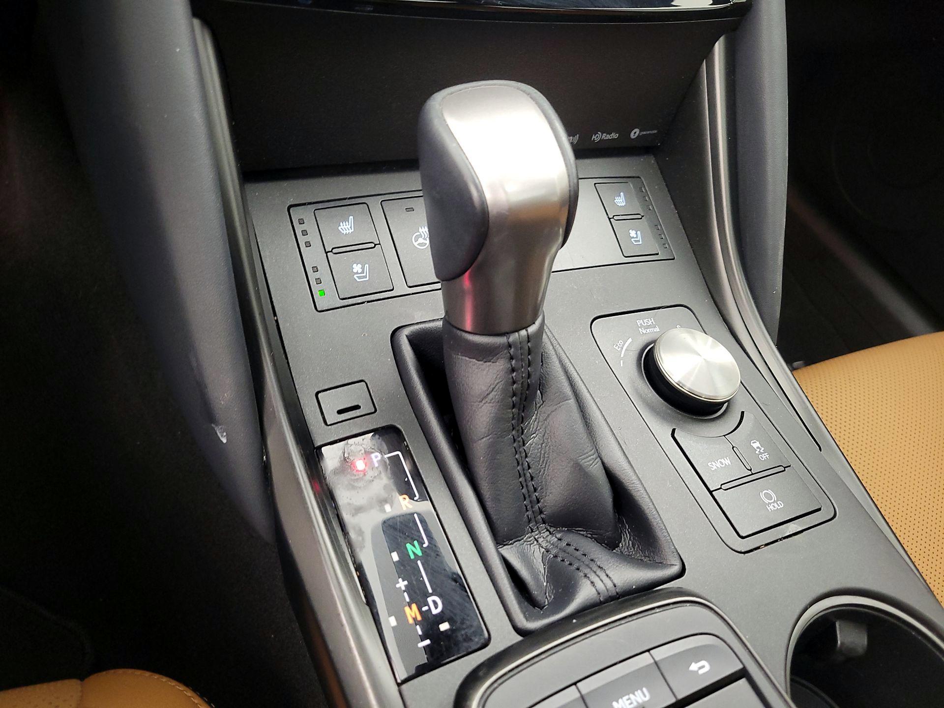 Thumbnail: 2021 Lexus IS - 18