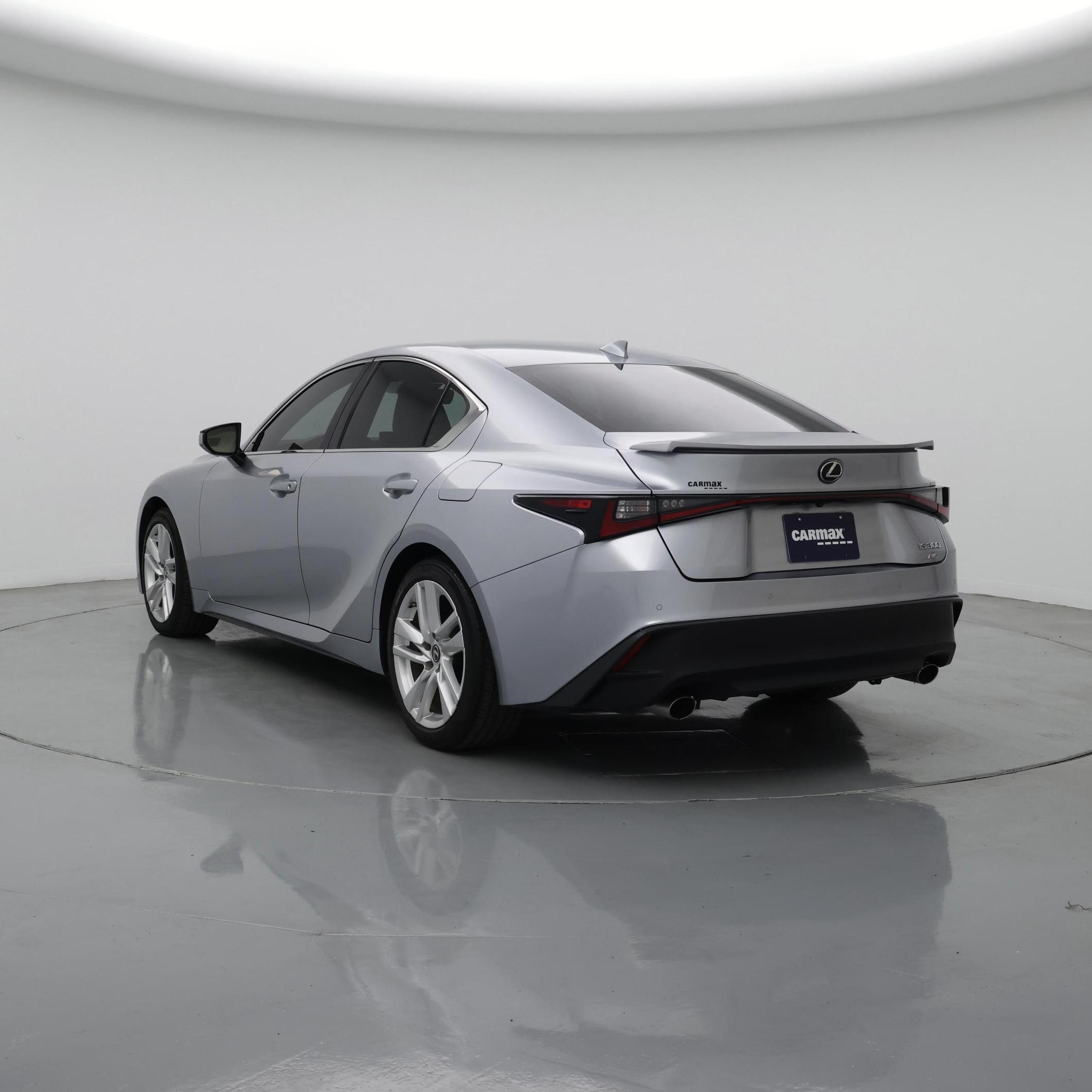 Thumbnail: 2021 Lexus IS - 2