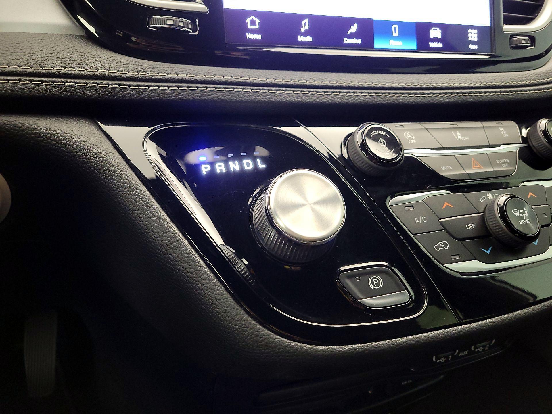 Thumbnail: 2022 Chrysler Pacifica - 17