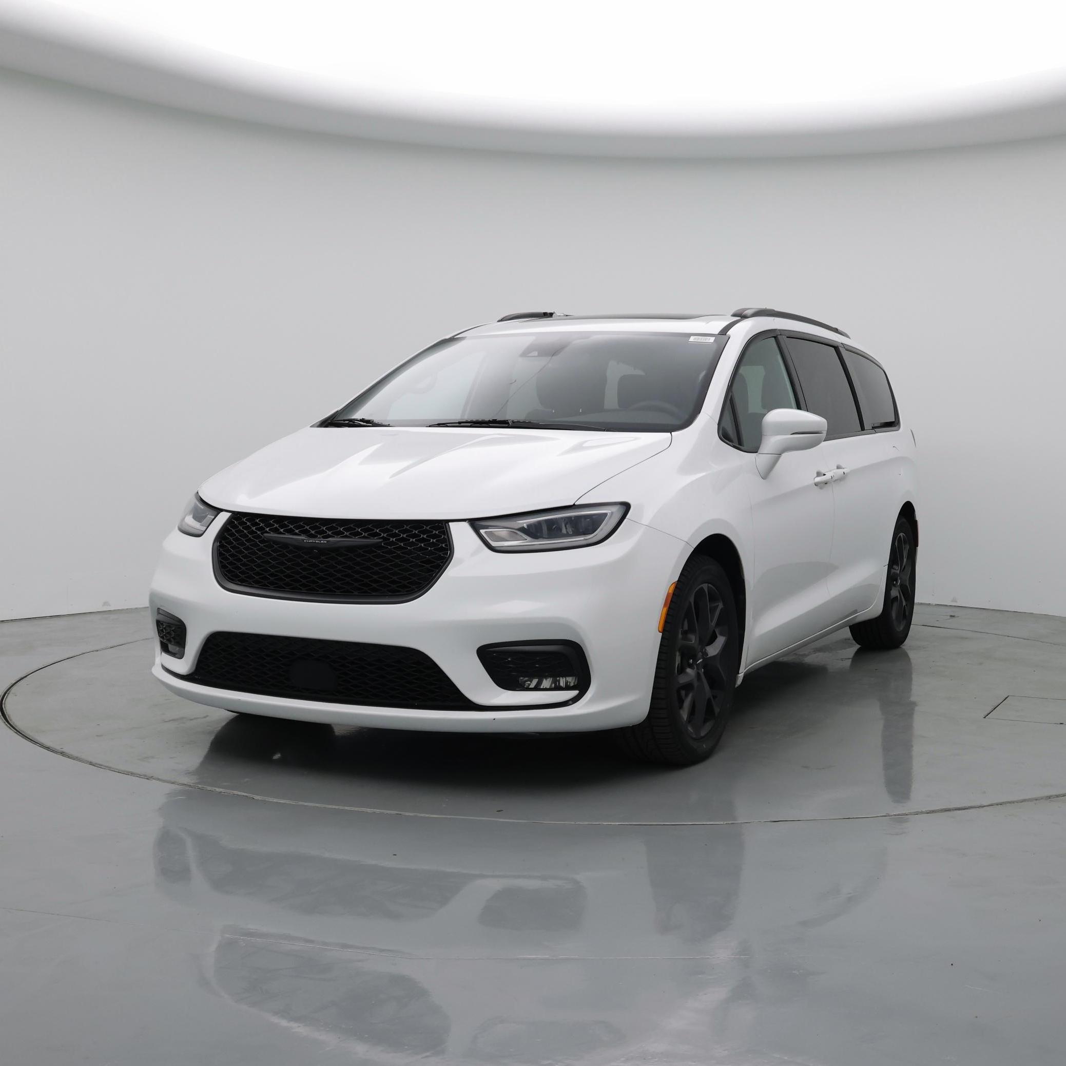 Thumbnail: 2022 Chrysler Pacifica - 4