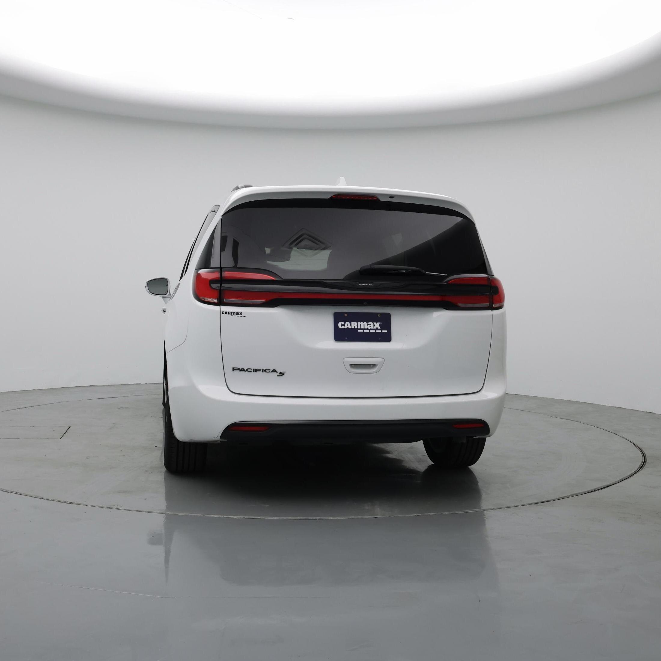 Thumbnail: 2022 Chrysler Pacifica - 6