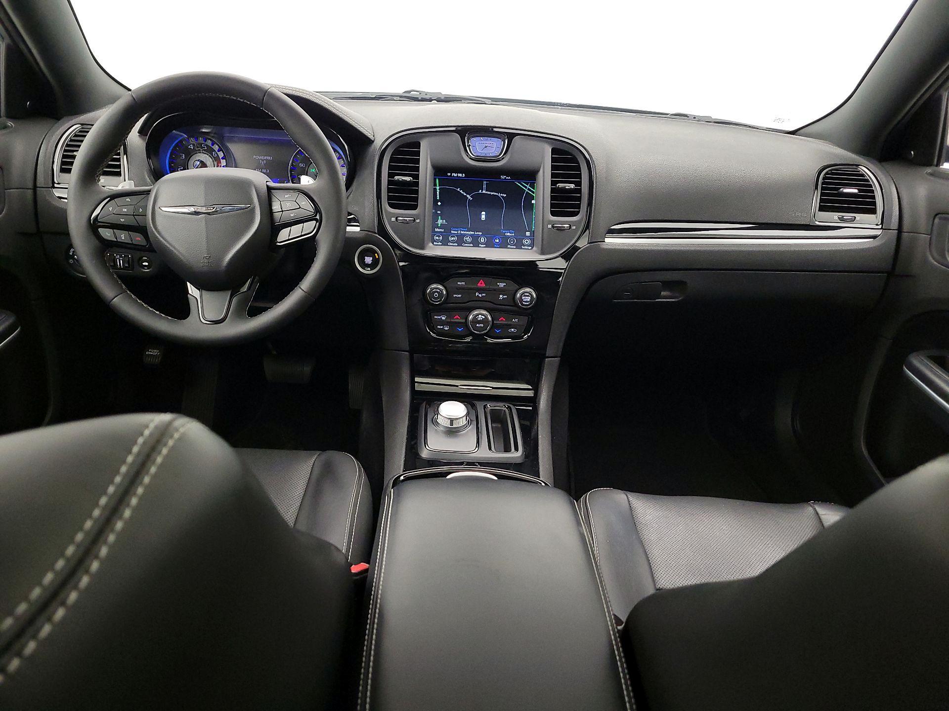 Thumbnail: 2023 Chrysler 300 - 9