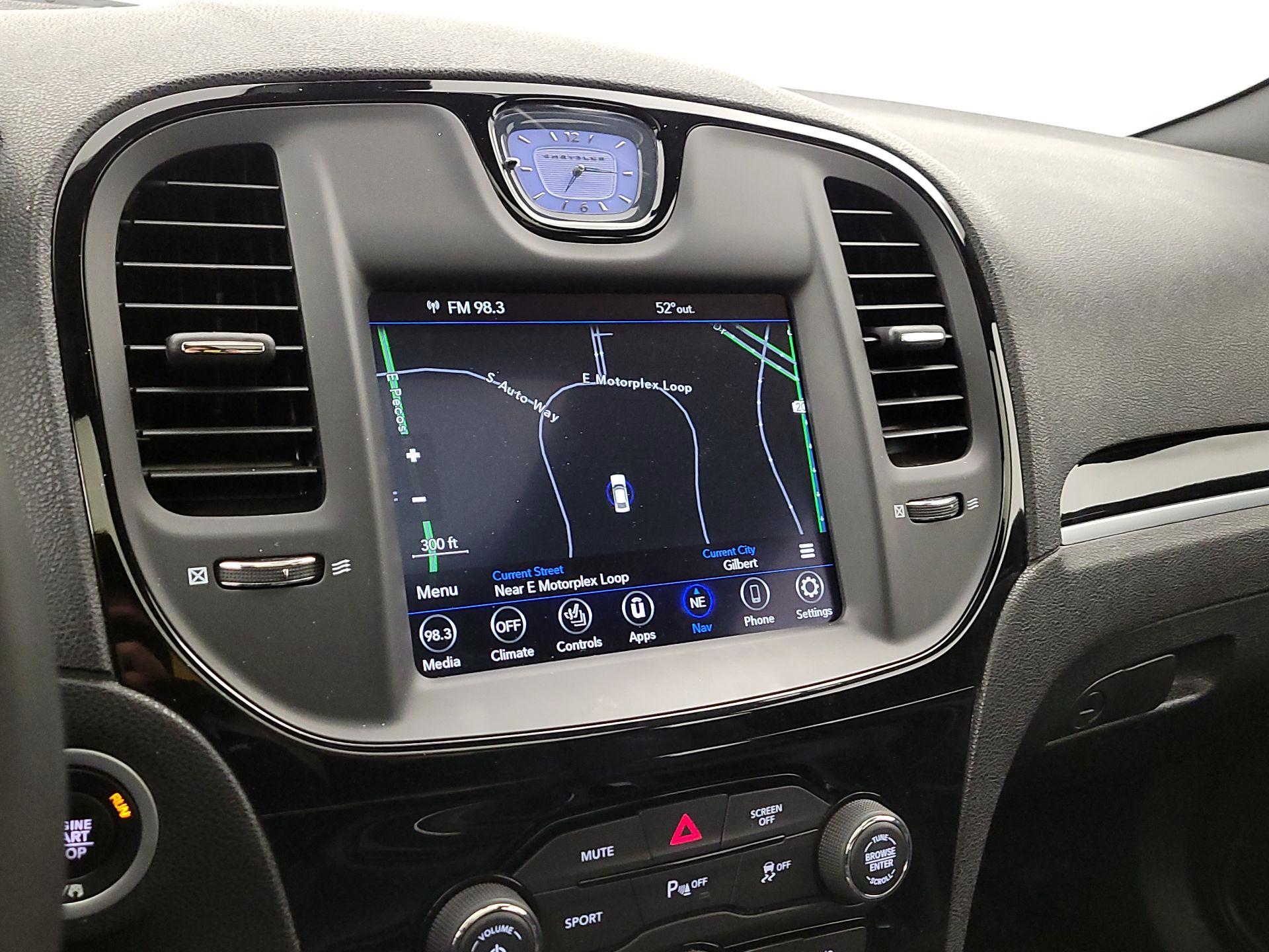 Thumbnail: 2023 Chrysler 300 - 14