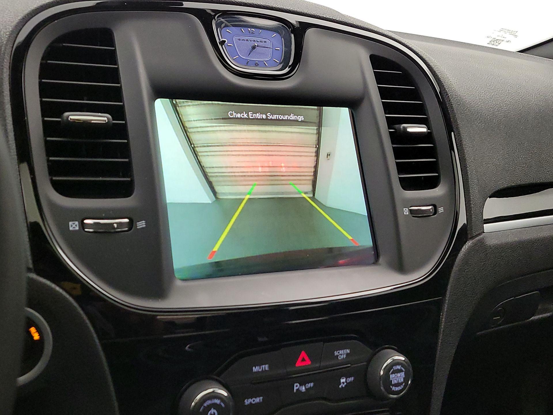 Thumbnail: 2023 Chrysler 300 - 15