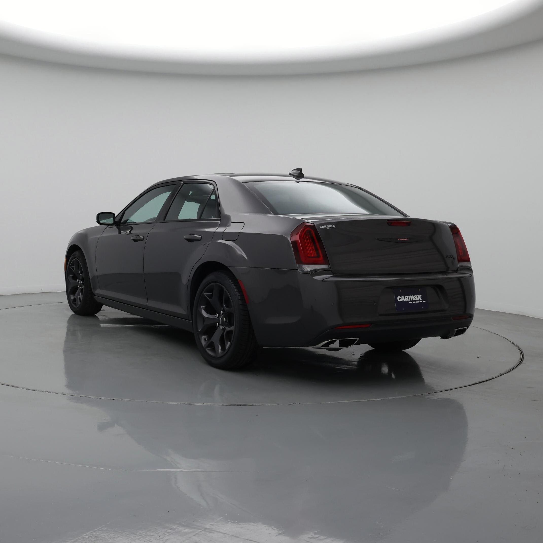 Thumbnail: 2023 Chrysler 300 - 2