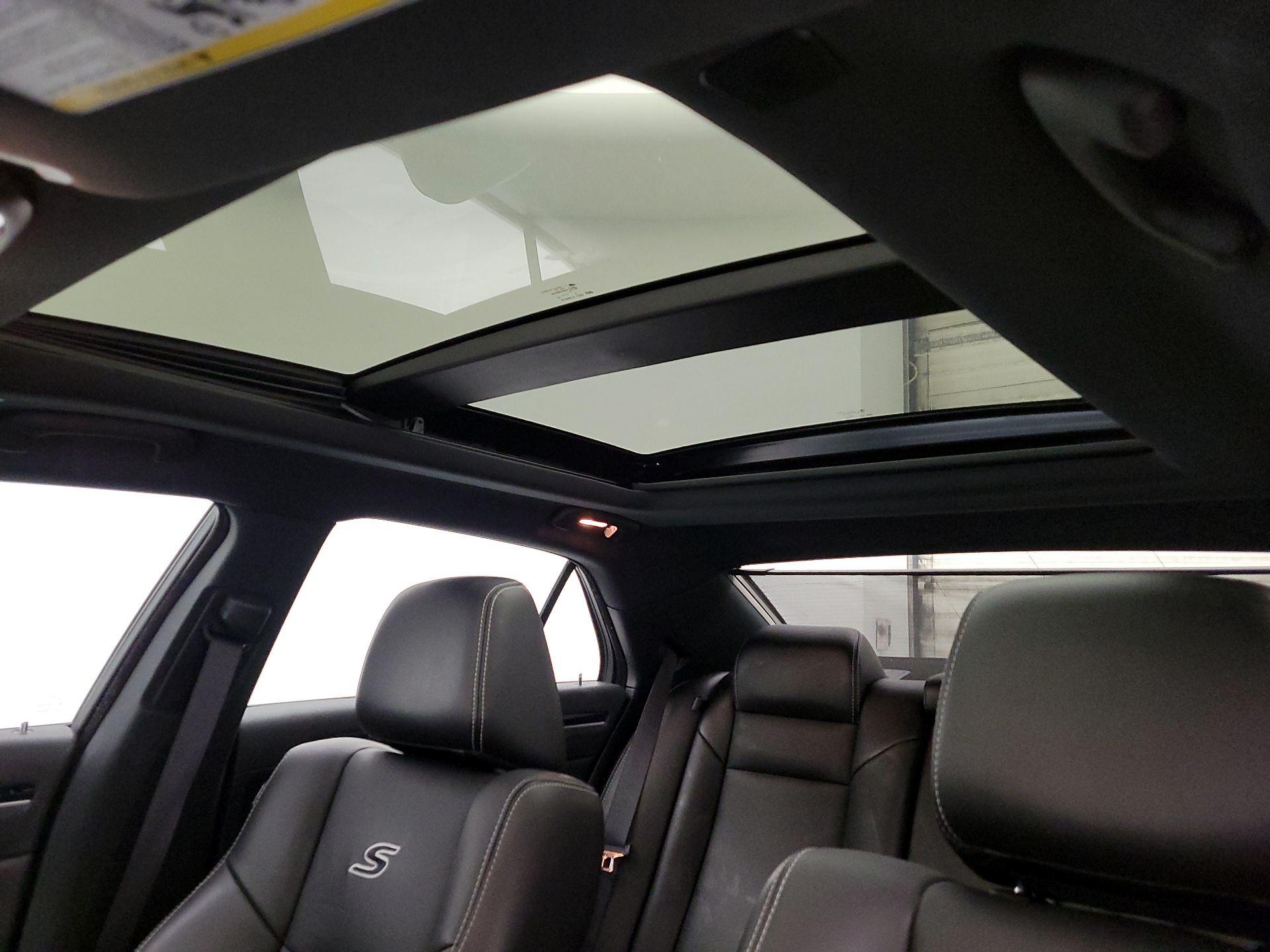 Thumbnail: 2023 Chrysler 300 - 19