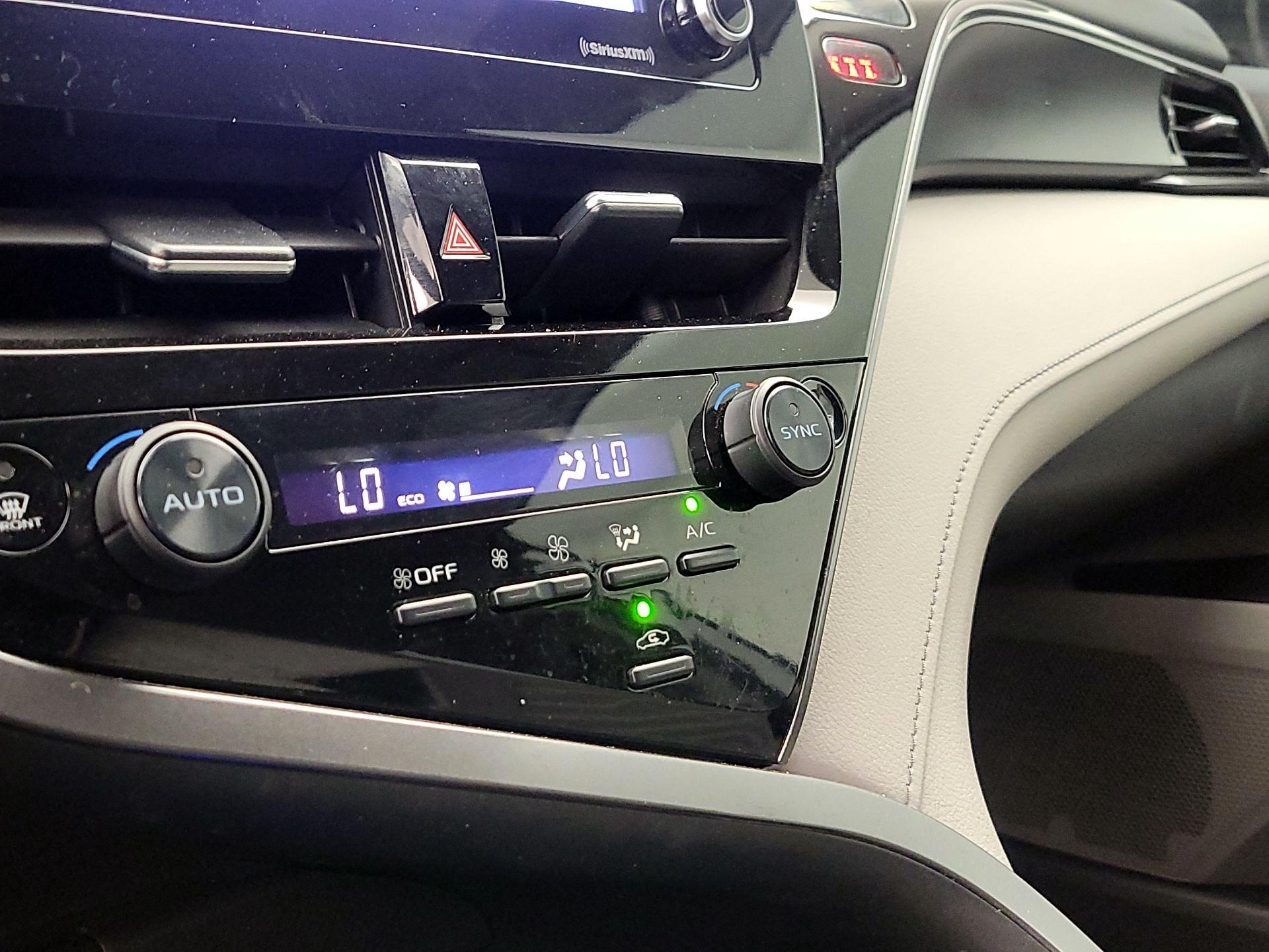 Thumbnail: 2024 Toyota Camry - 16