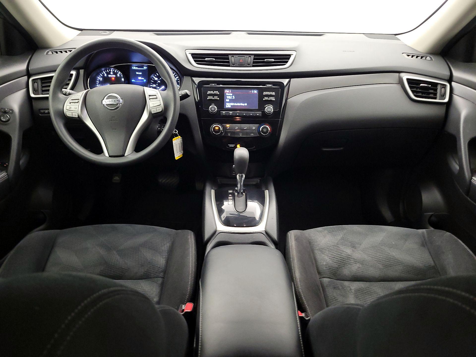 Thumbnail: 2016 Nissan Rogue - 9