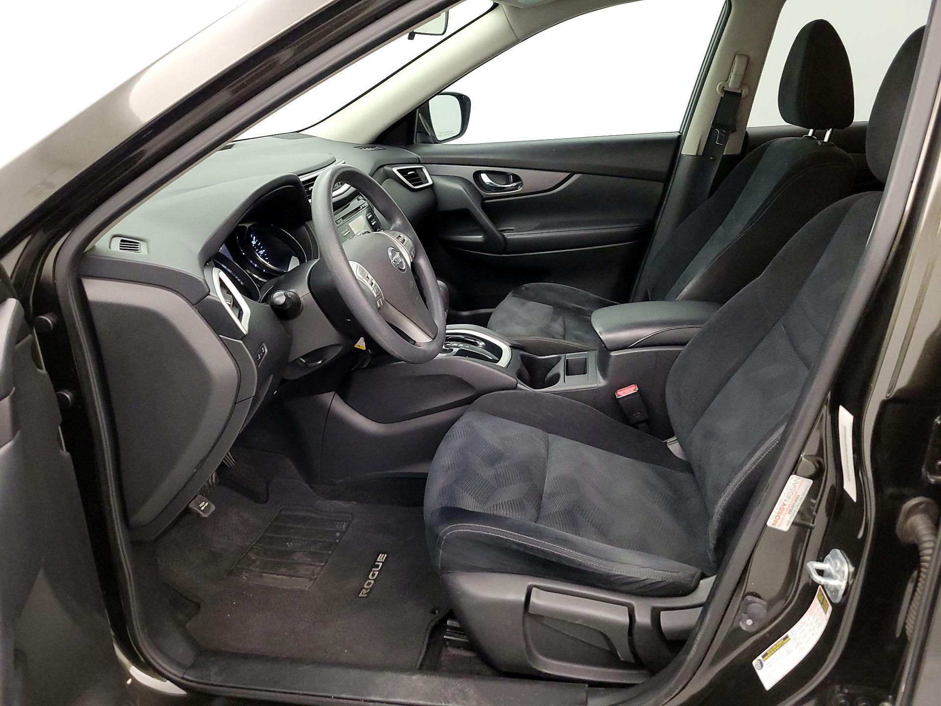 Thumbnail: 2016 Nissan Rogue - 11