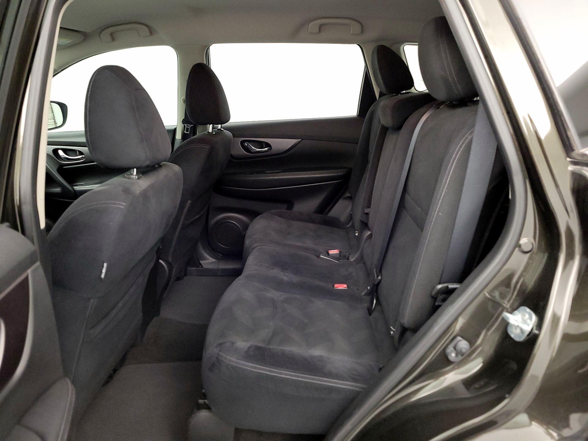 Thumbnail: 2016 Nissan Rogue - 19