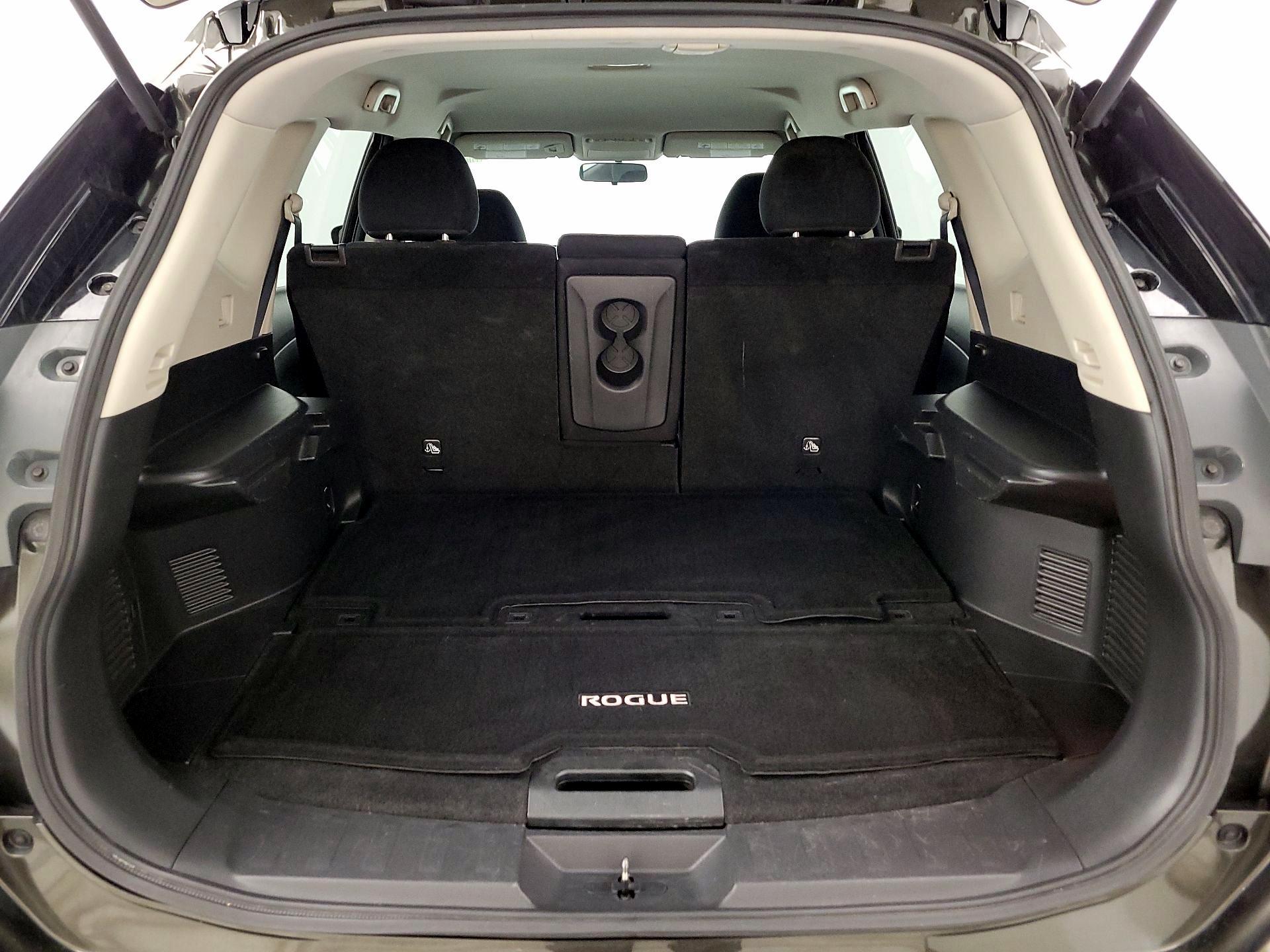 Thumbnail: 2016 Nissan Rogue - 20