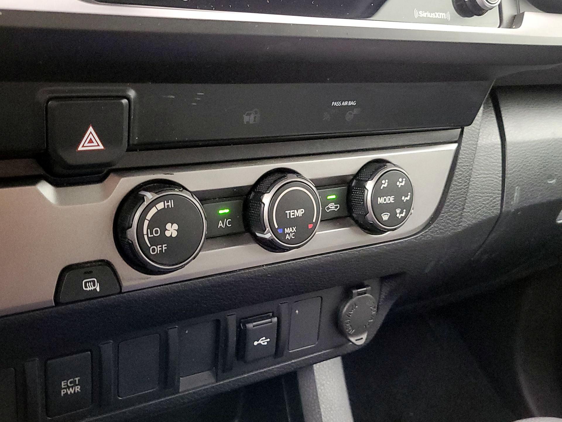 Thumbnail: 2022 Toyota Tacoma - 16