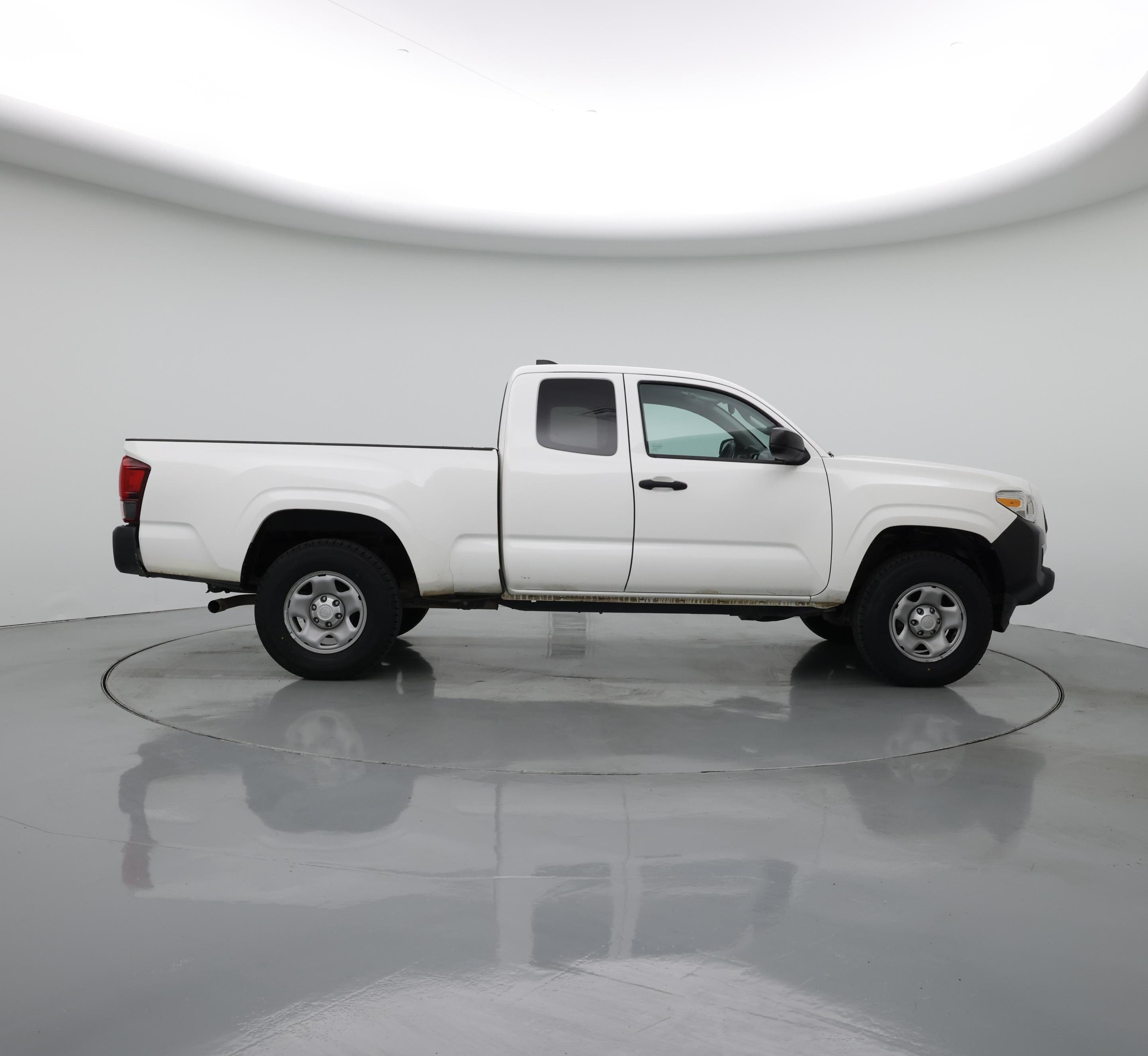 Thumbnail: 2022 Toyota Tacoma - 7