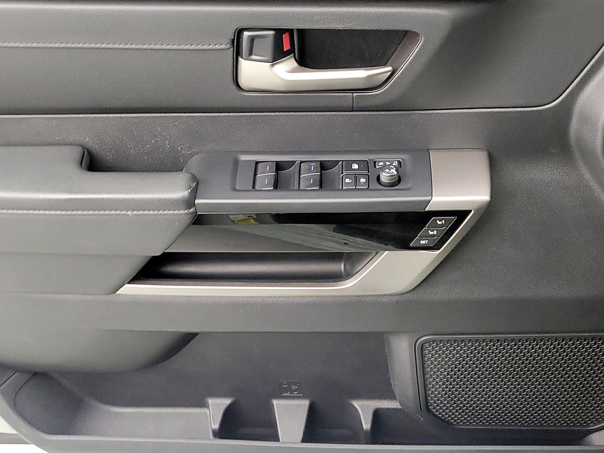 Thumbnail: 2023 Toyota Tundra - 12