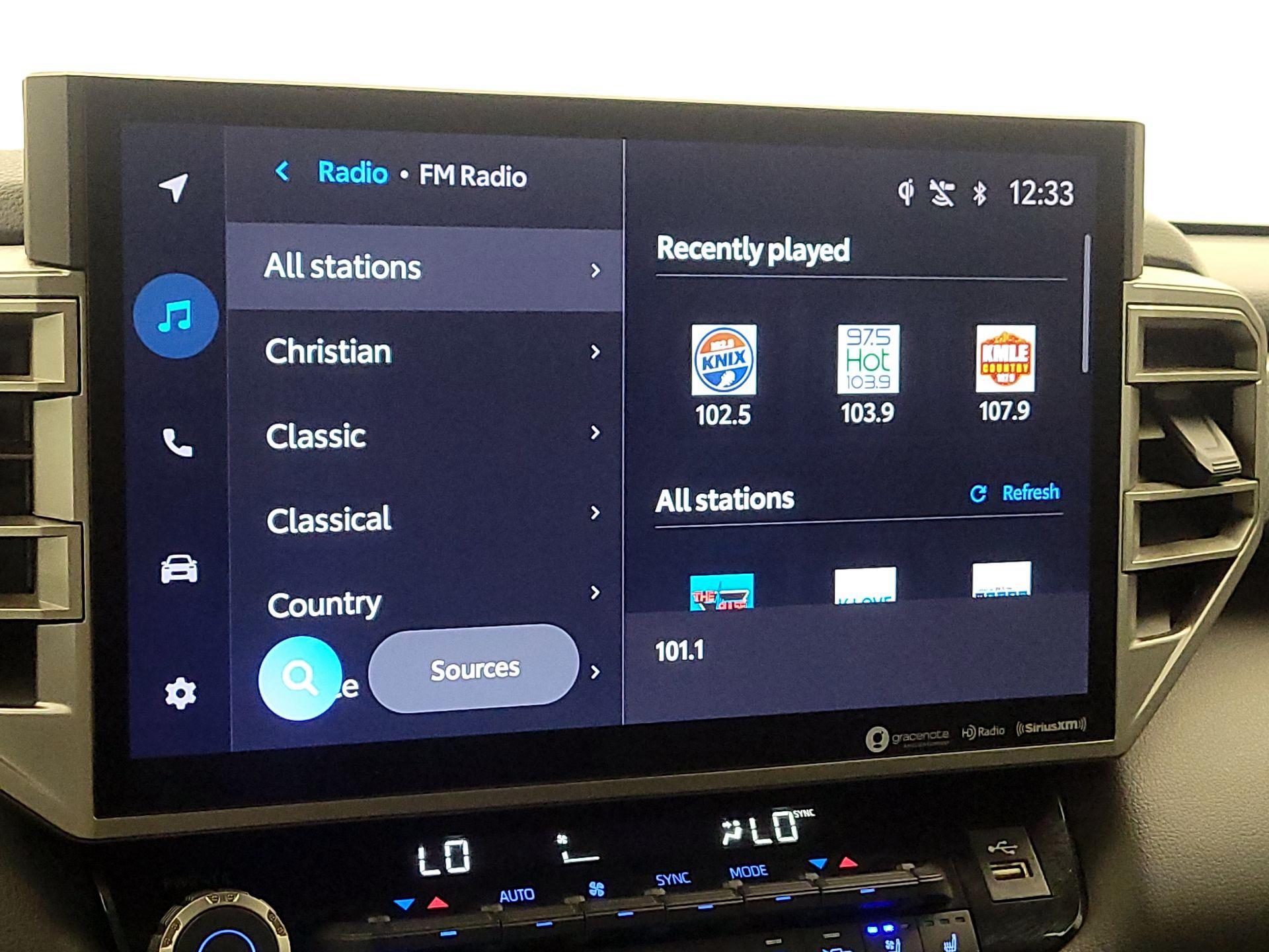 Thumbnail: 2023 Toyota Tundra - 15