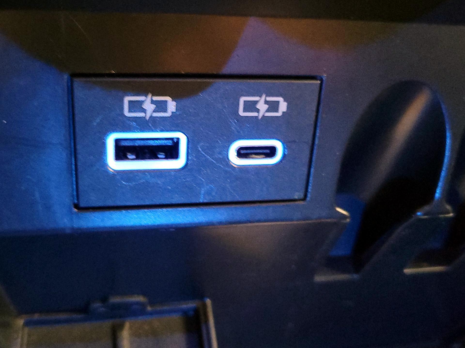 Thumbnail: 2023 Toyota Tundra - 18