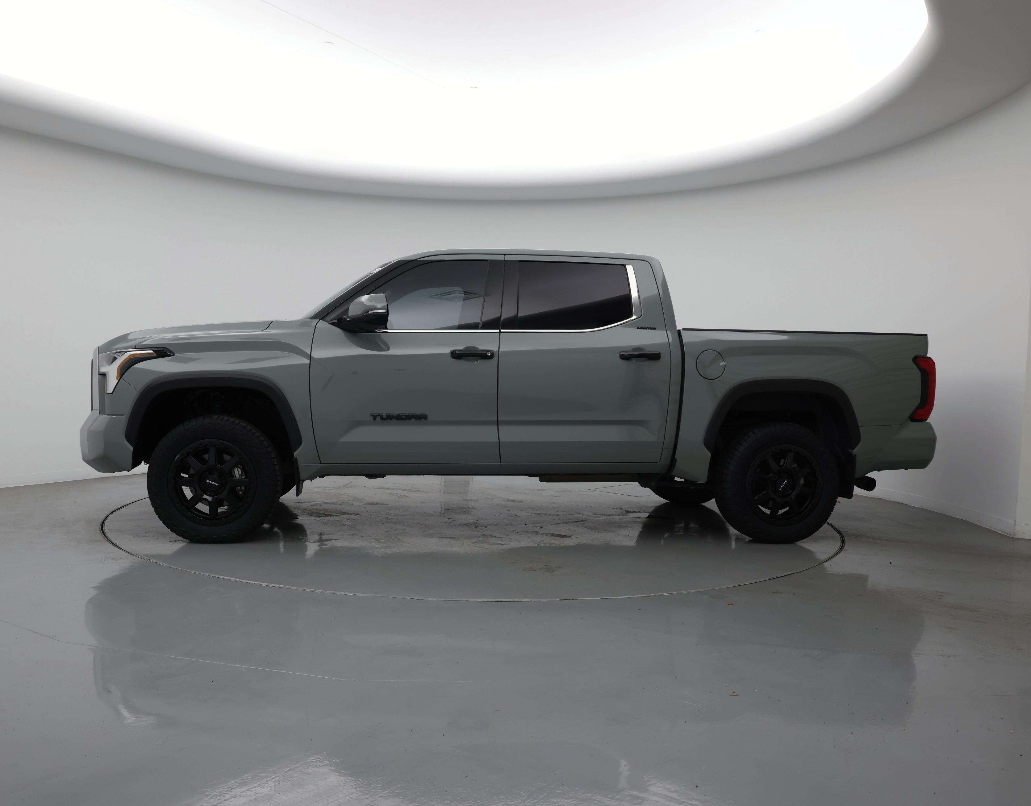 Thumbnail: 2023 Toyota Tundra - 3