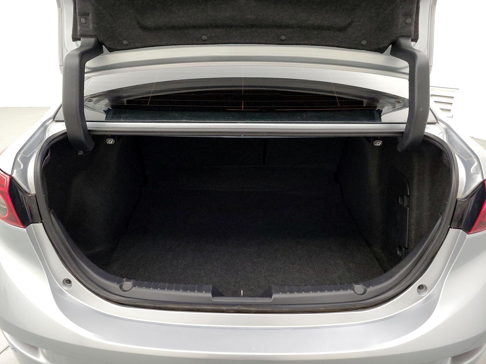 Thumbnail: 2017 Mazda Mazda3 - 19