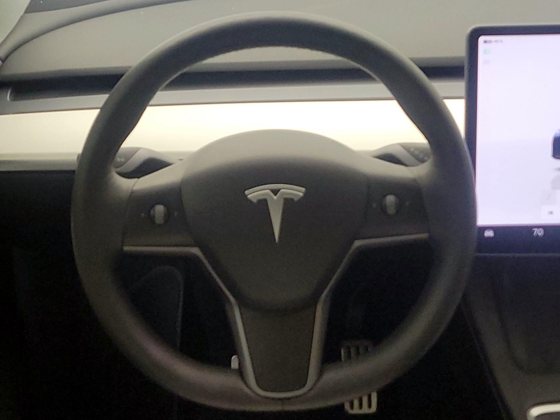 Thumbnail: 2022 Tesla Model Y - 10