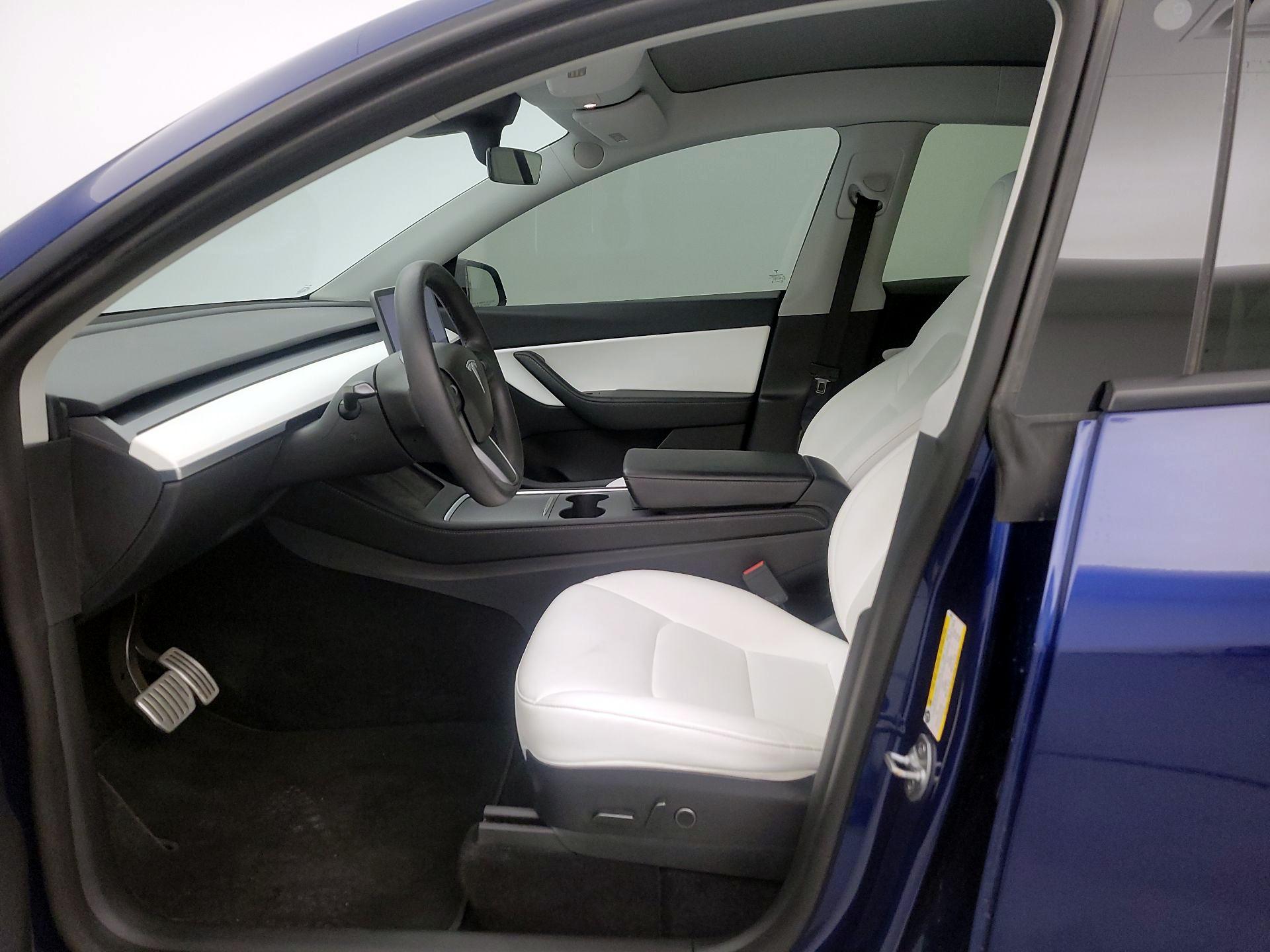 Thumbnail: 2022 Tesla Model Y - 11