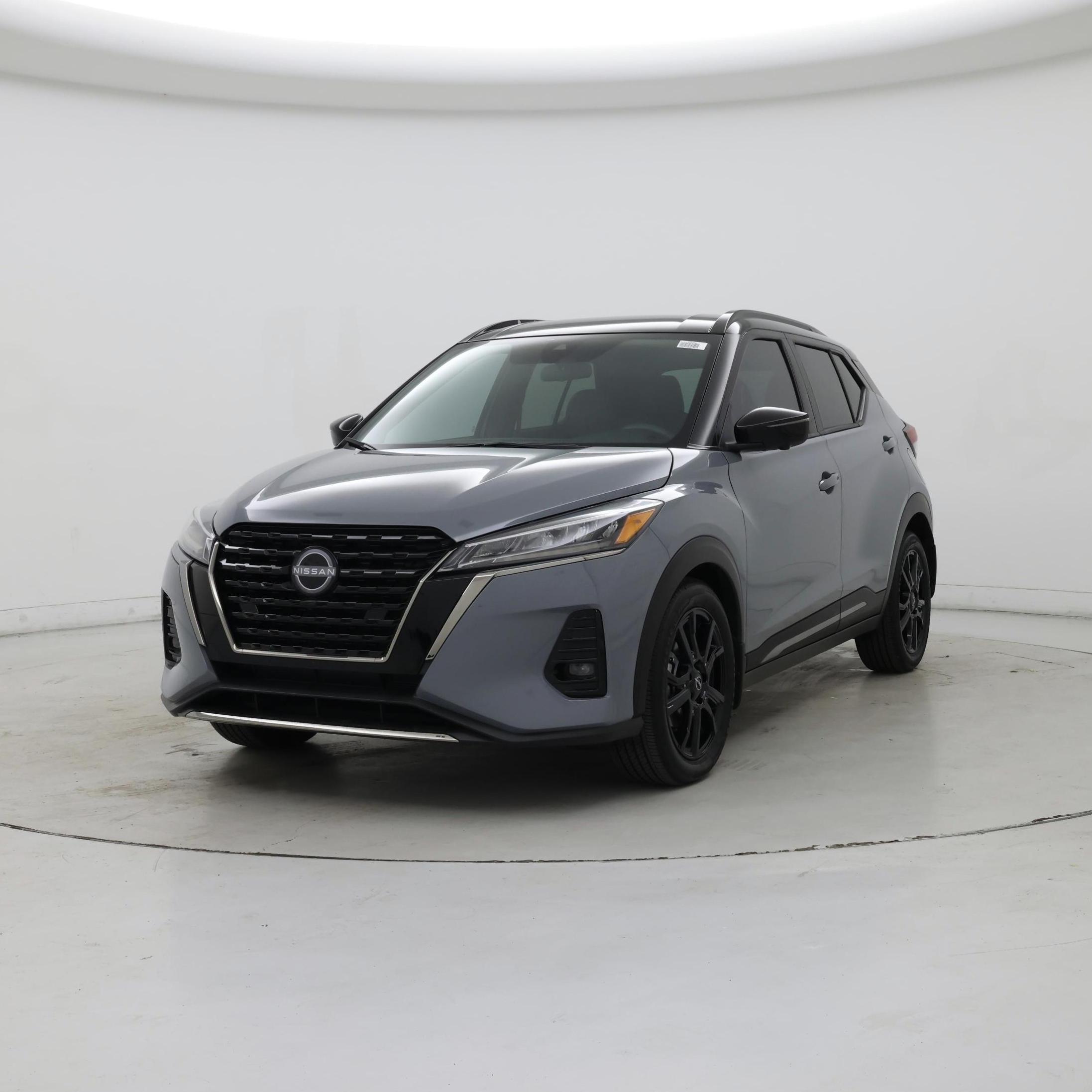 Thumbnail: 2023 Nissan Kicks - 4