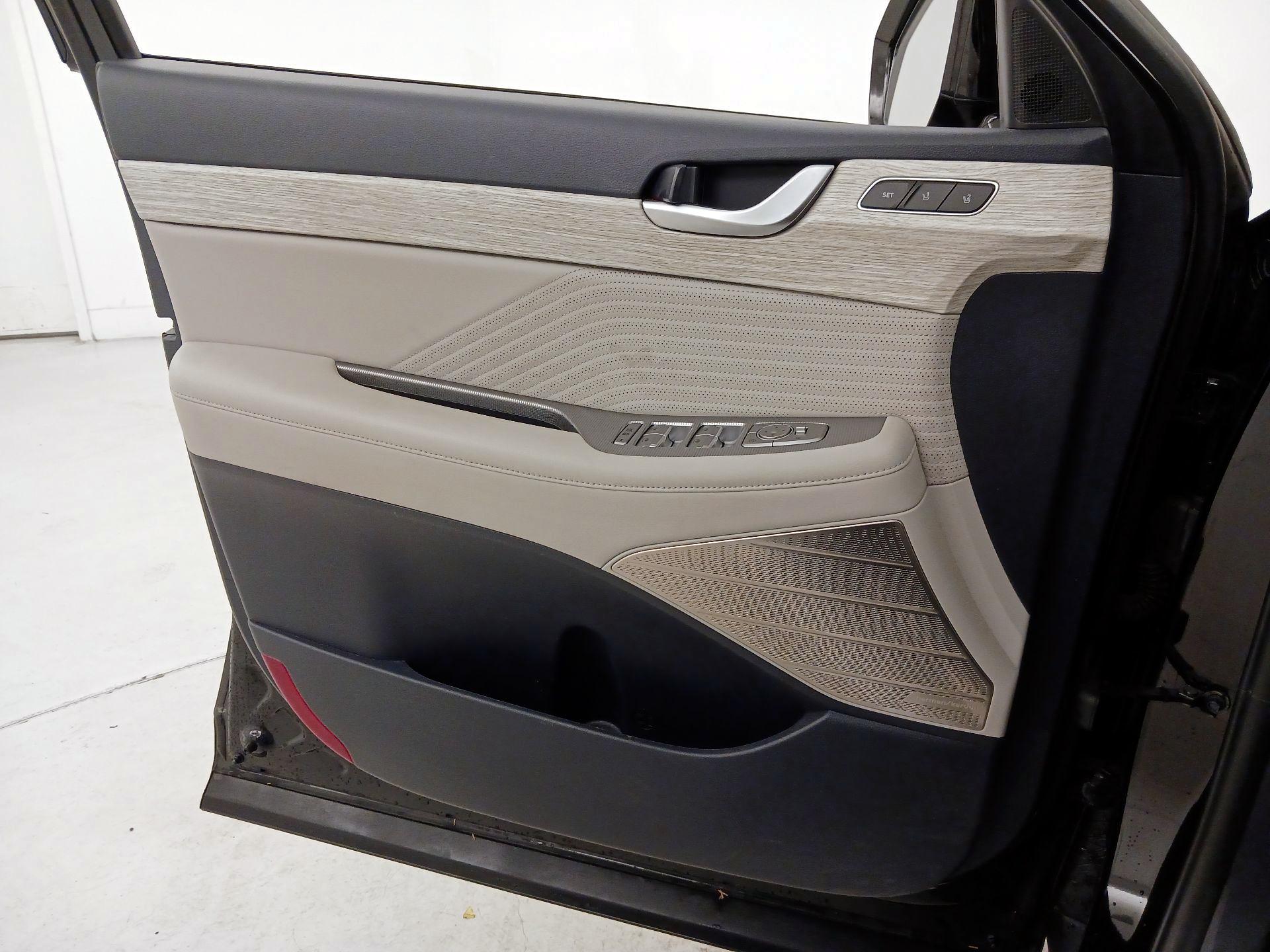 Thumbnail: 2023 Hyundai Palisade - 12