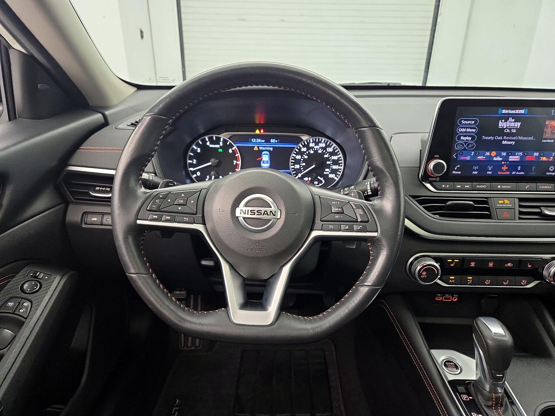 Thumbnail: 2022 Nissan Altima - 10