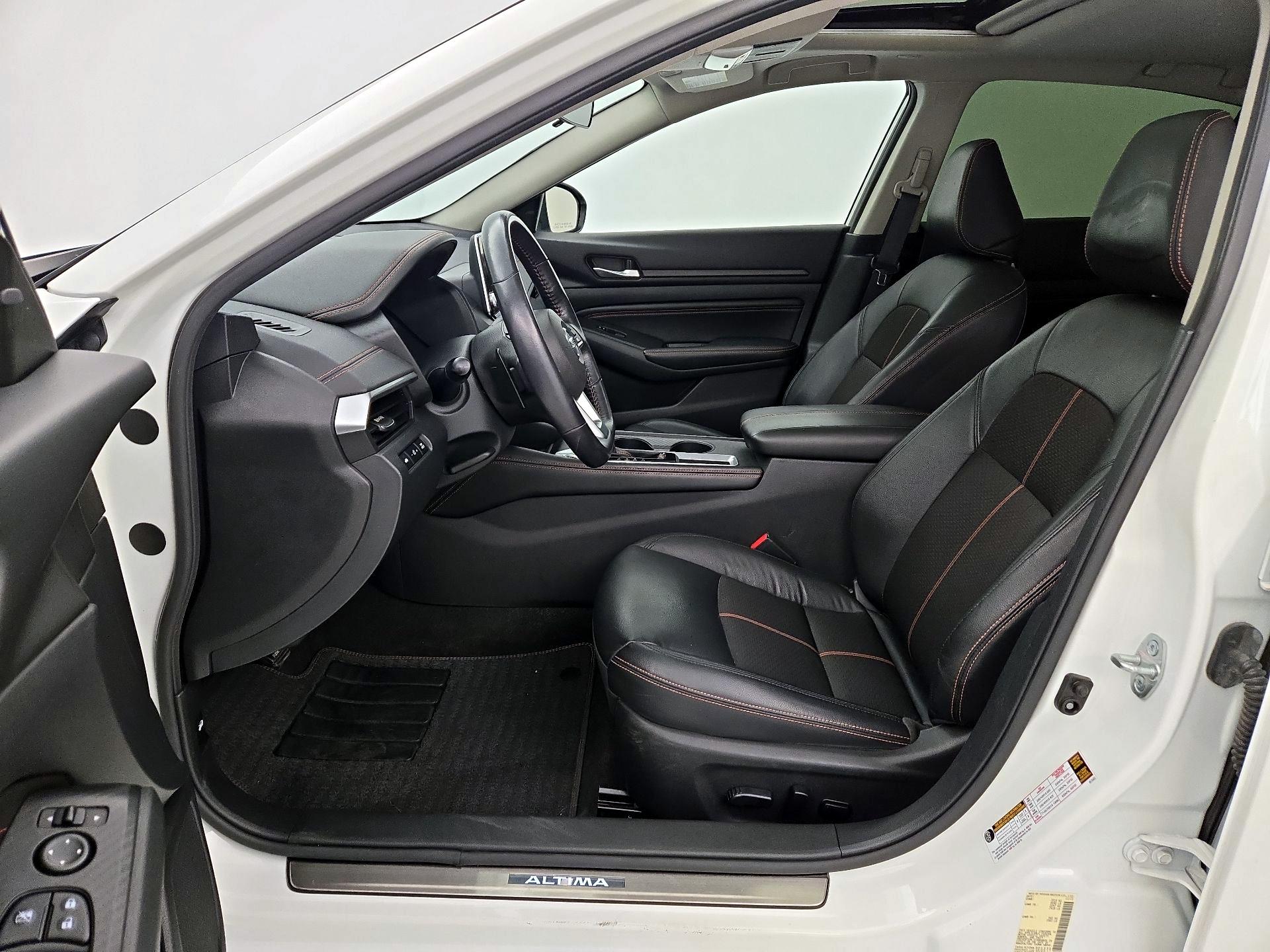 Thumbnail: 2022 Nissan Altima - 11