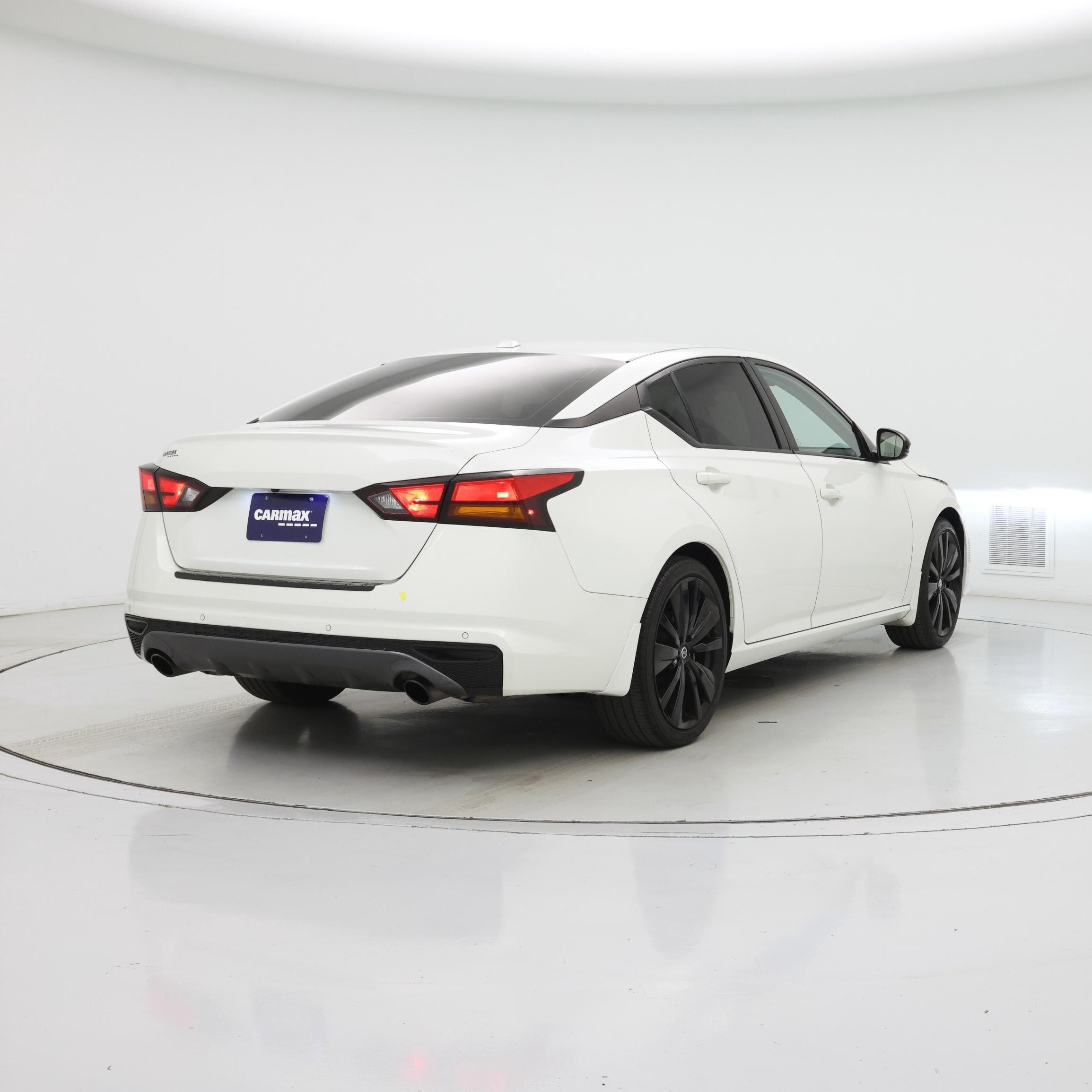 Thumbnail: 2022 Nissan Altima - 8