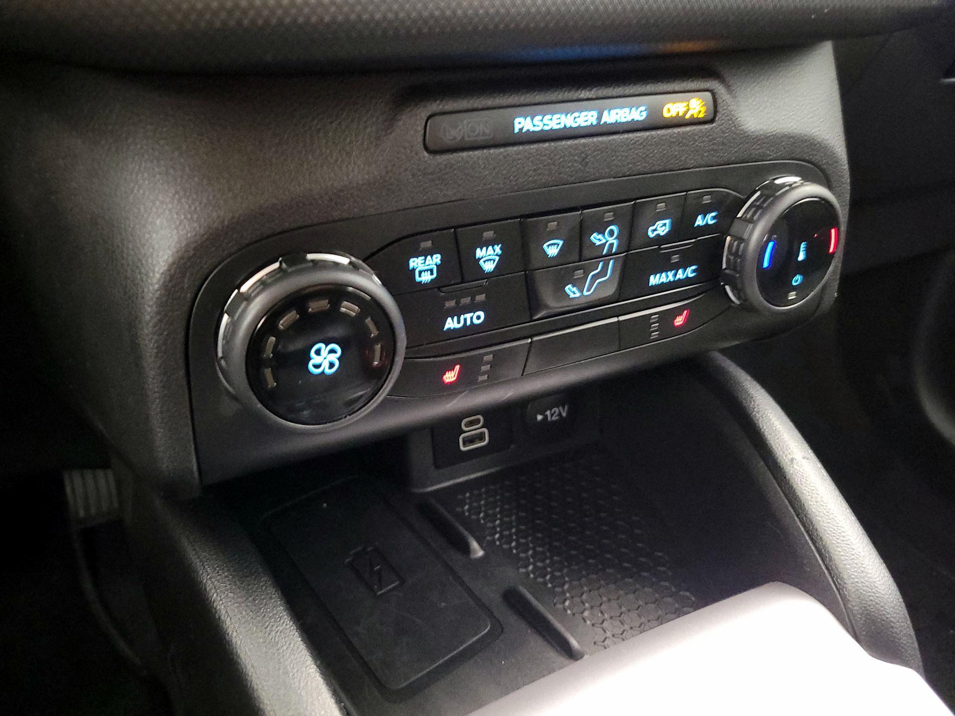 Thumbnail: 2023 Ford Bronco Sport - 16