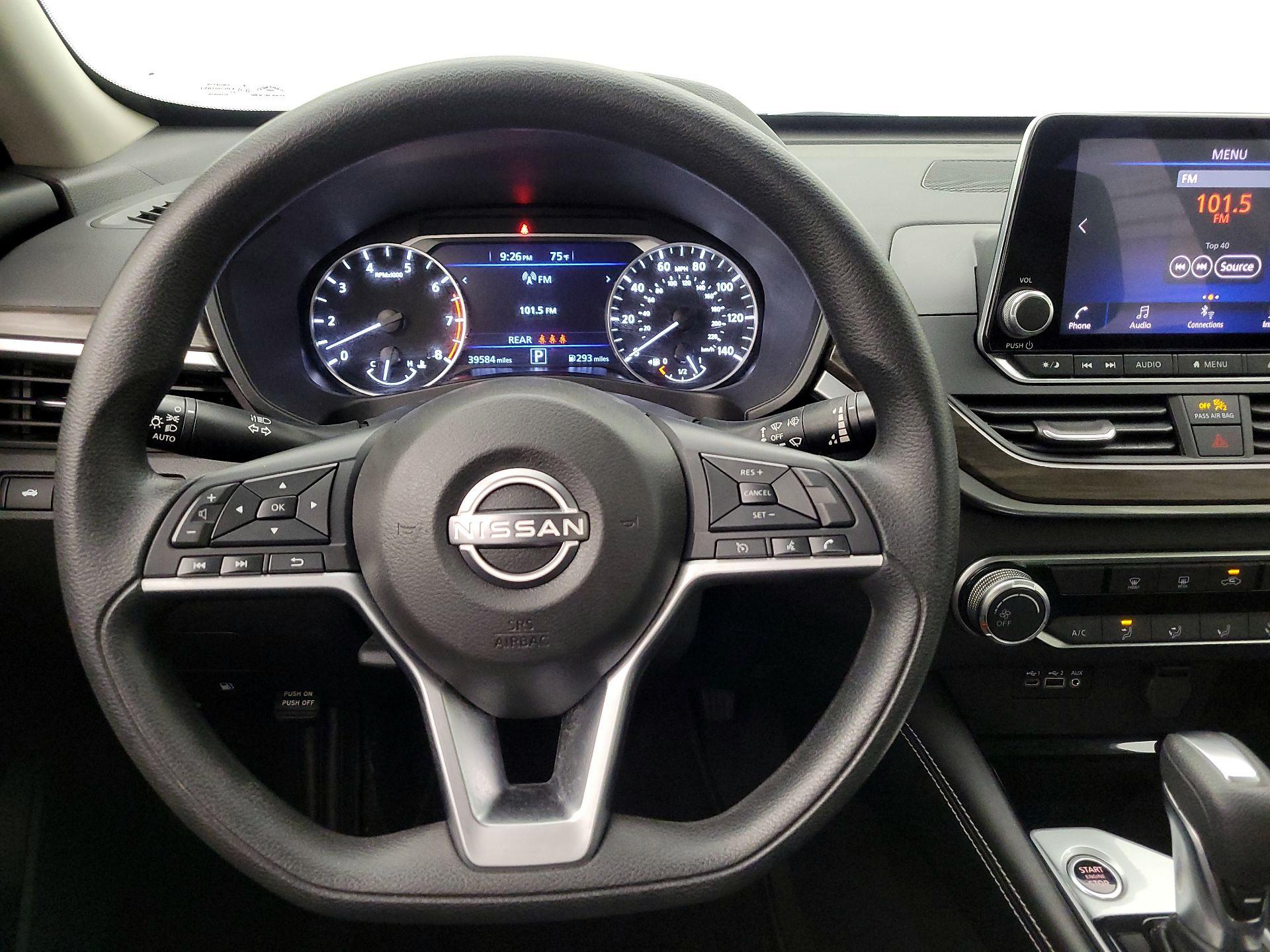 Thumbnail: 2023 Nissan Altima - 10