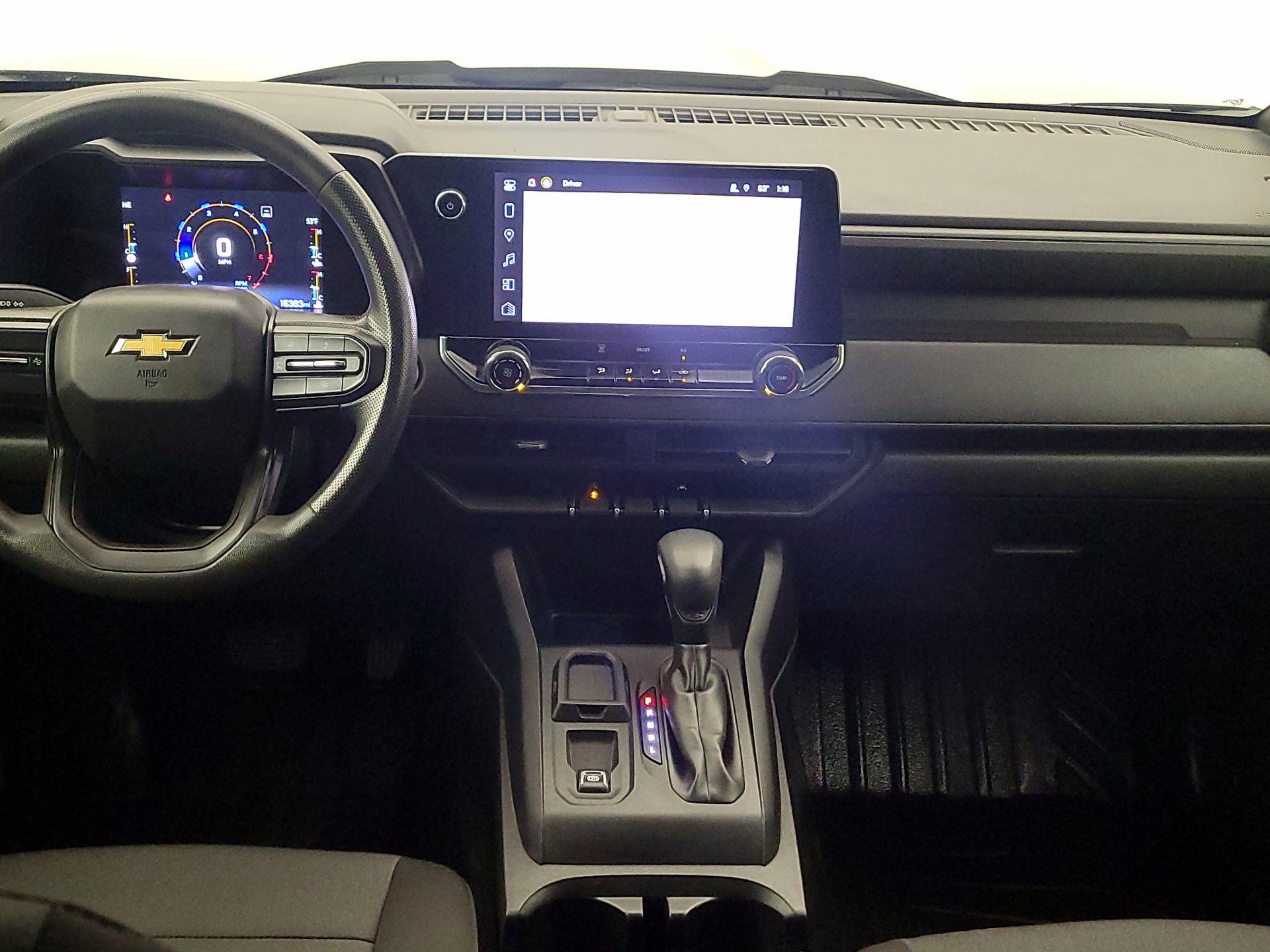 Thumbnail: 2023 Chevrolet Colorado - 9