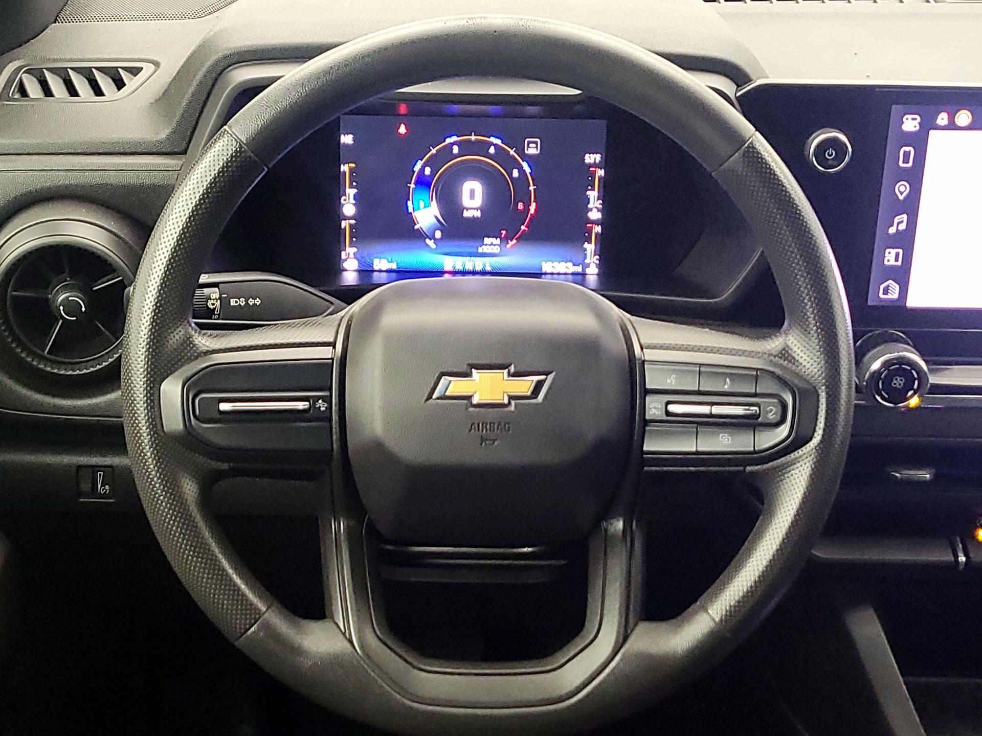 Thumbnail: 2023 Chevrolet Colorado - 10