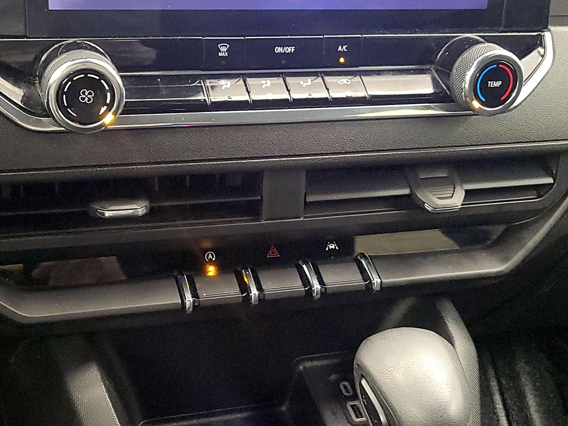 Thumbnail: 2023 Chevrolet Colorado - 17