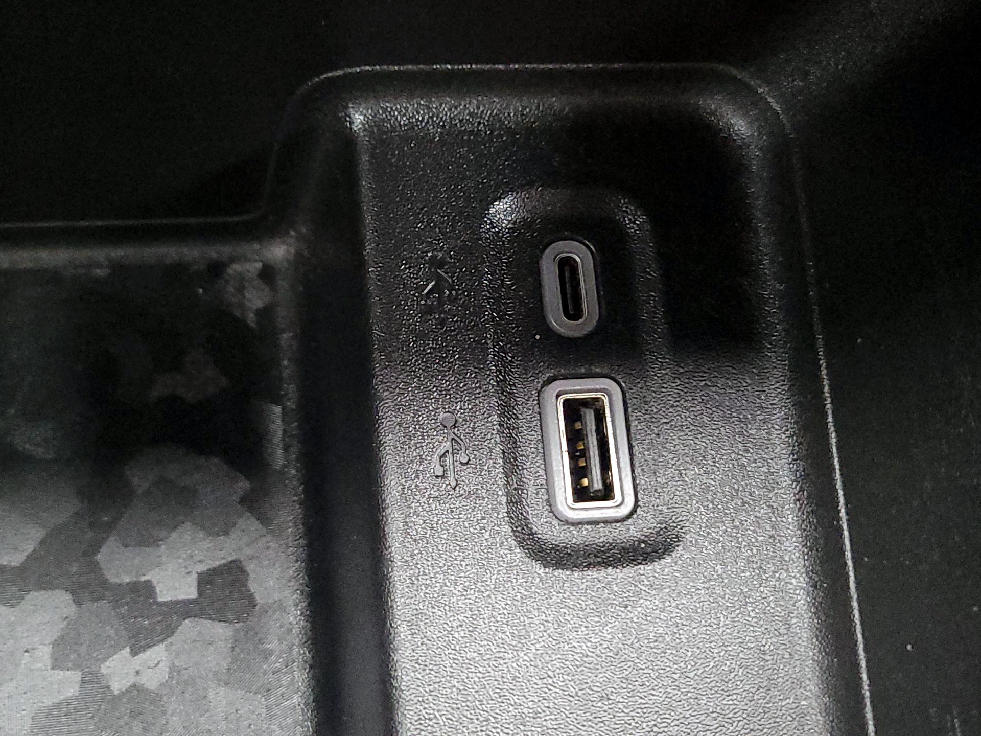 Thumbnail: 2023 Chevrolet Colorado - 19