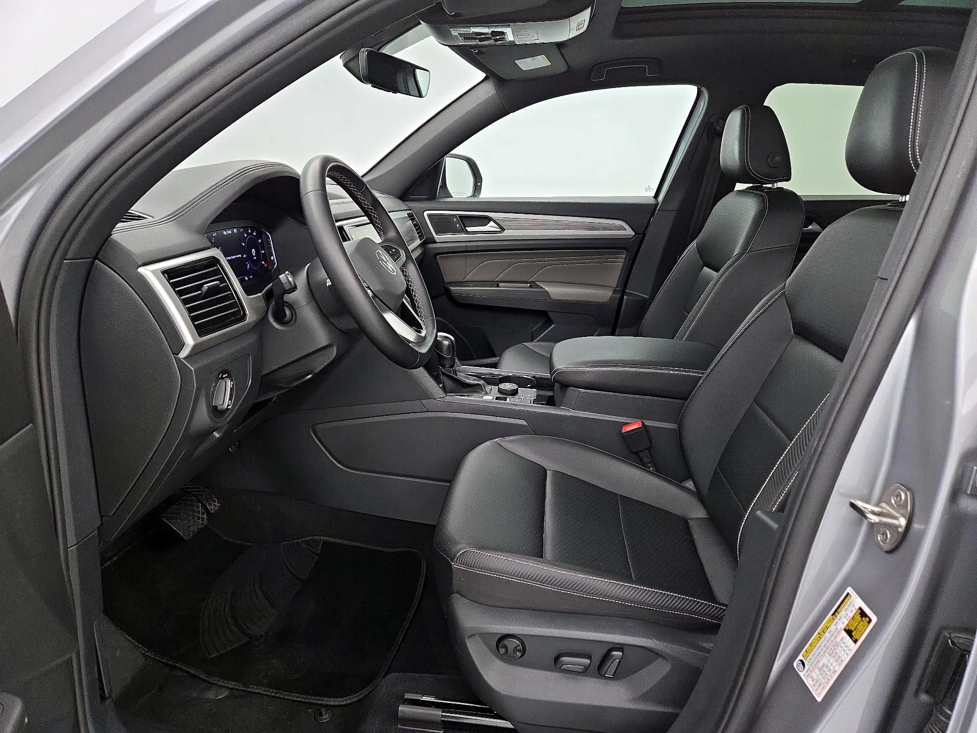 Thumbnail: 2023 Volkswagen Atlas - 11