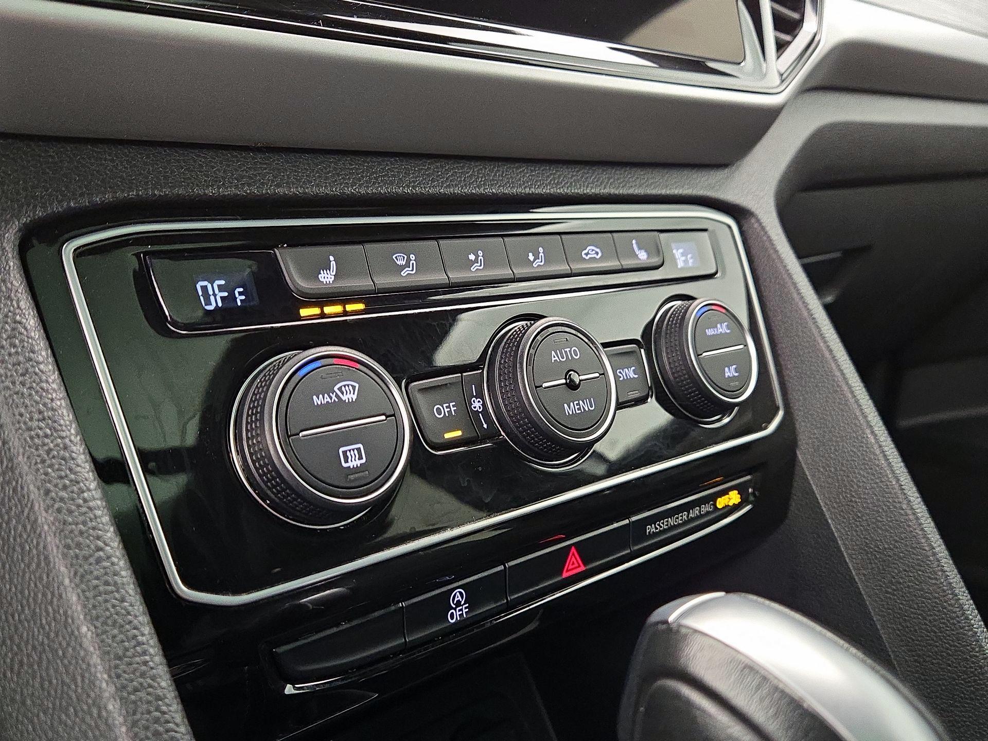 Thumbnail: 2023 Volkswagen Atlas - 15