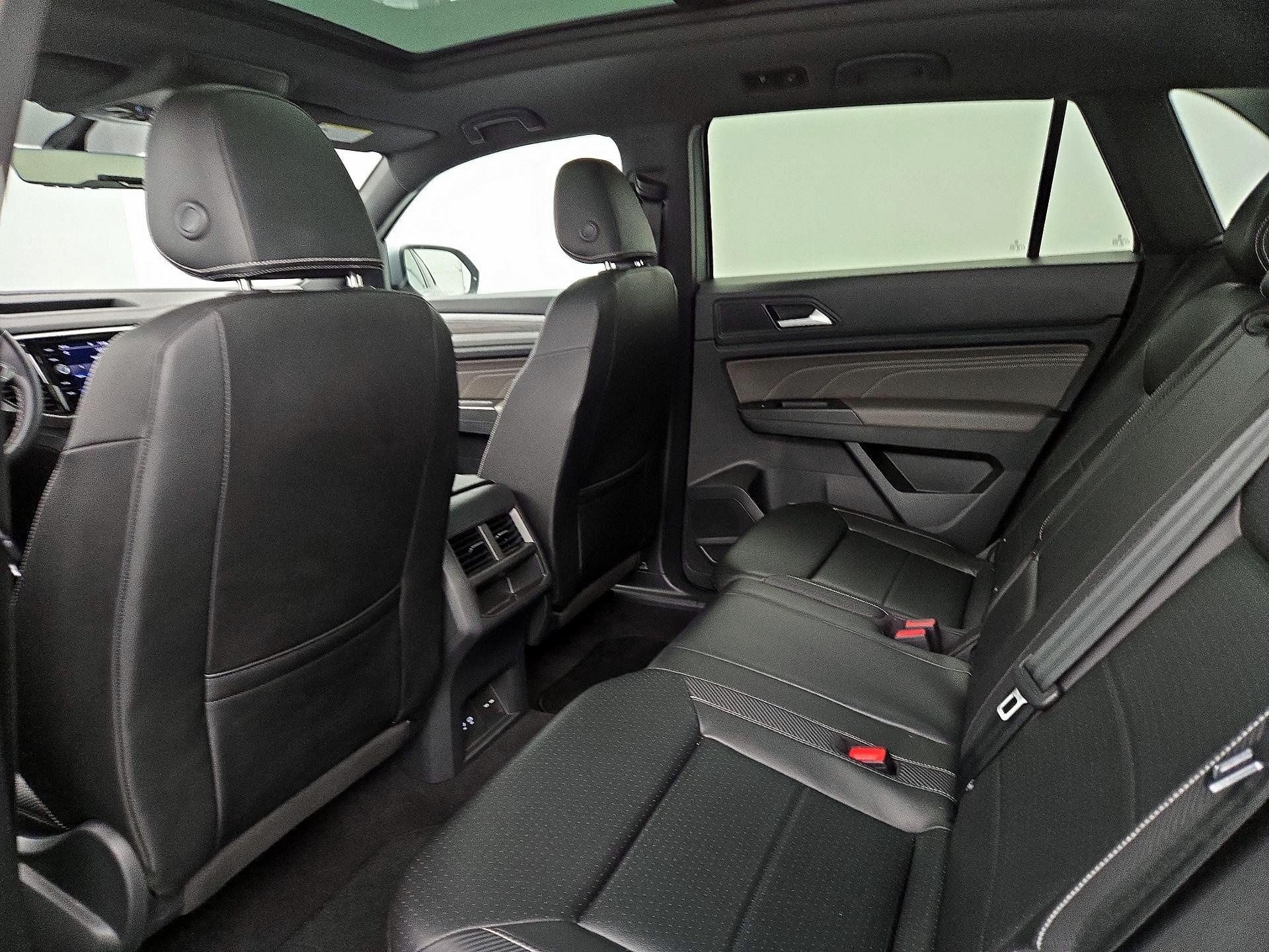 Thumbnail: 2023 Volkswagen Atlas - 19