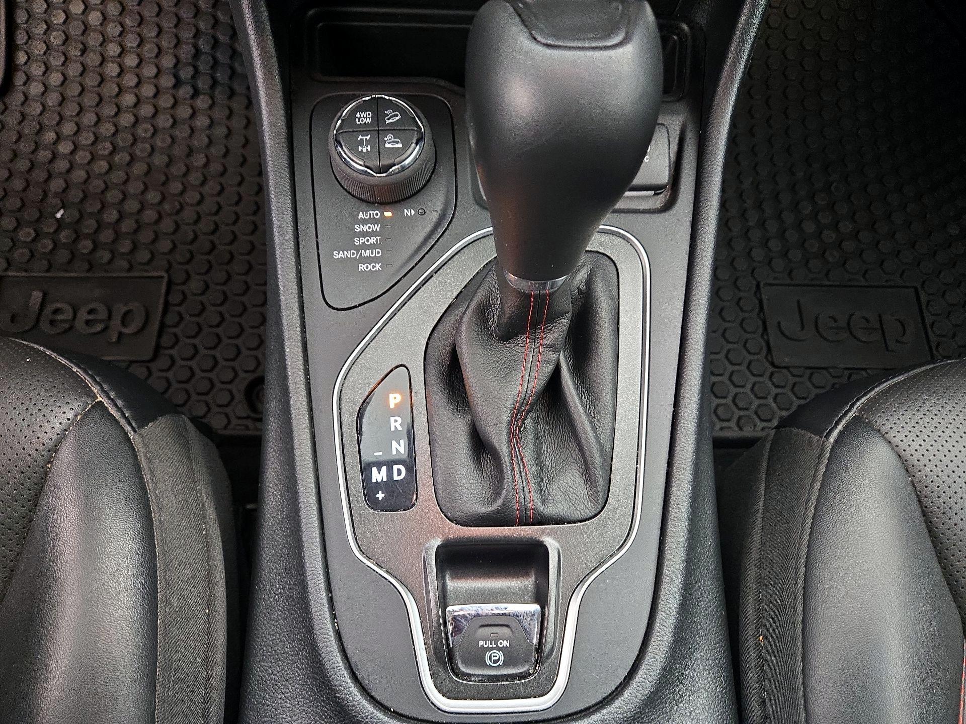 Thumbnail: 2022 Jeep Cherokee - 17