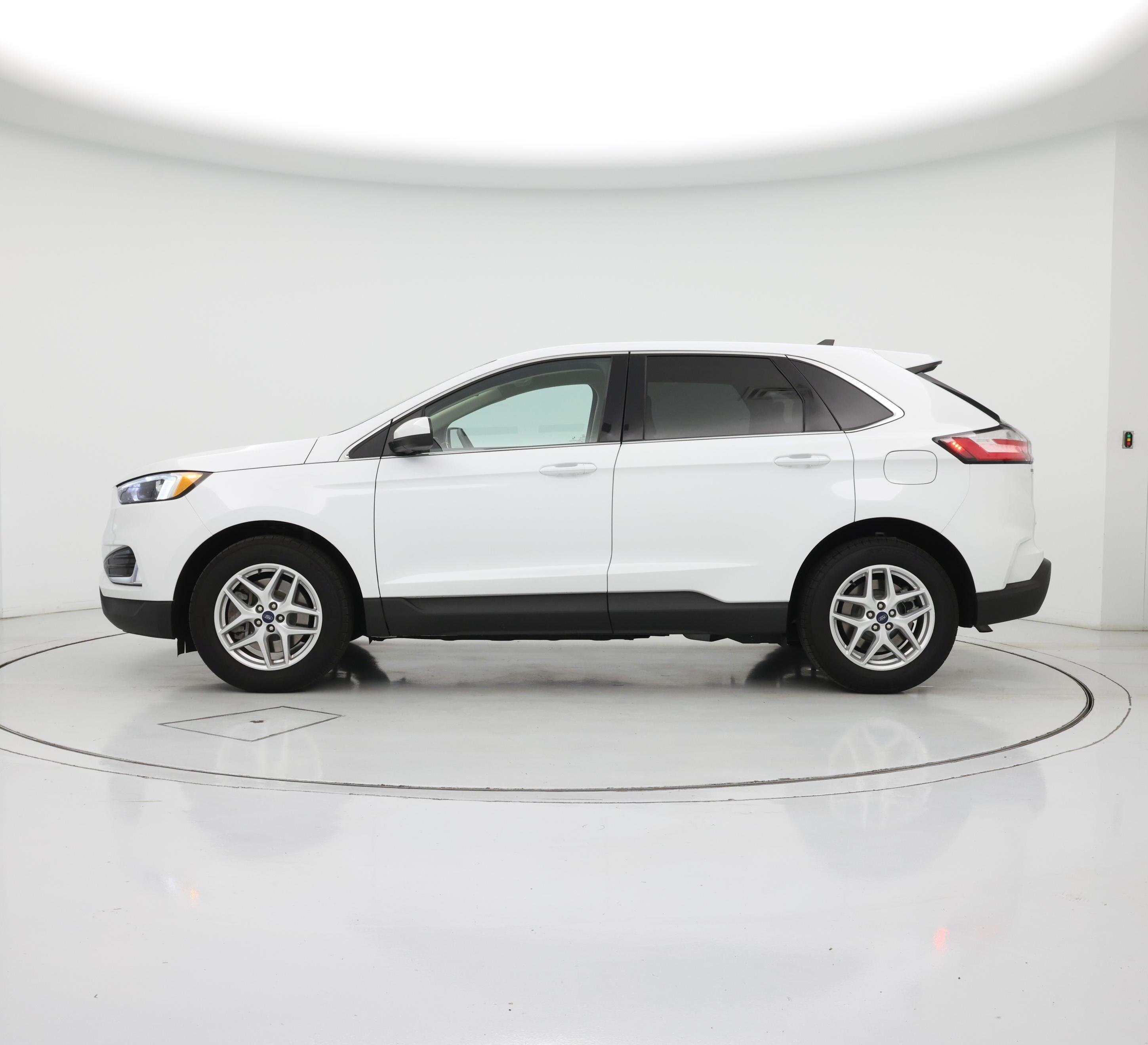 Thumbnail: 2022 Ford Edge - 3