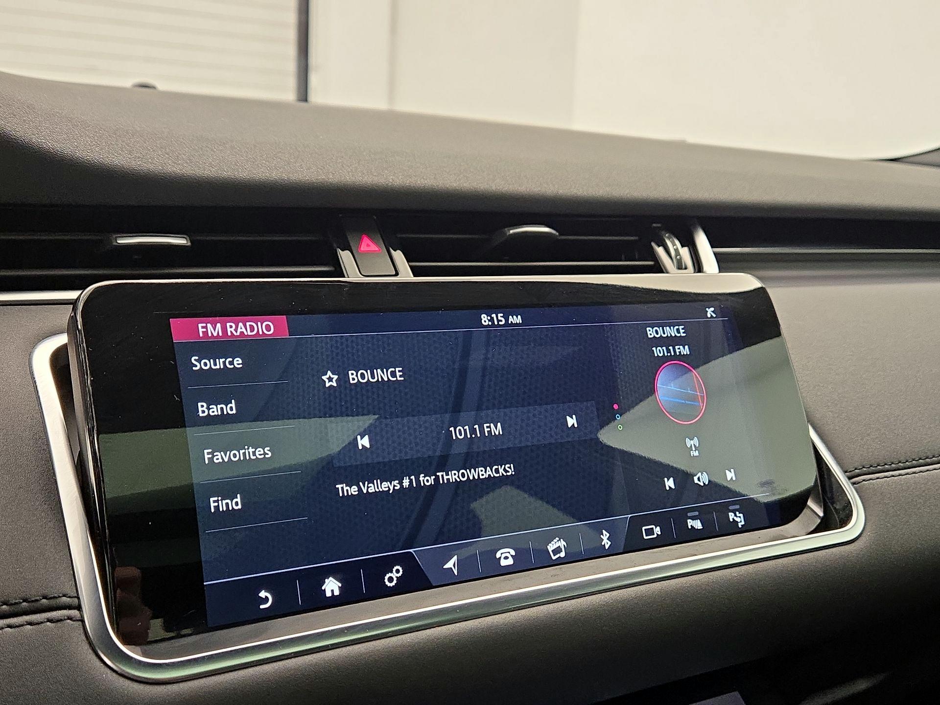 Thumbnail: 2020 Land Rover Range Rover Evoque - 16