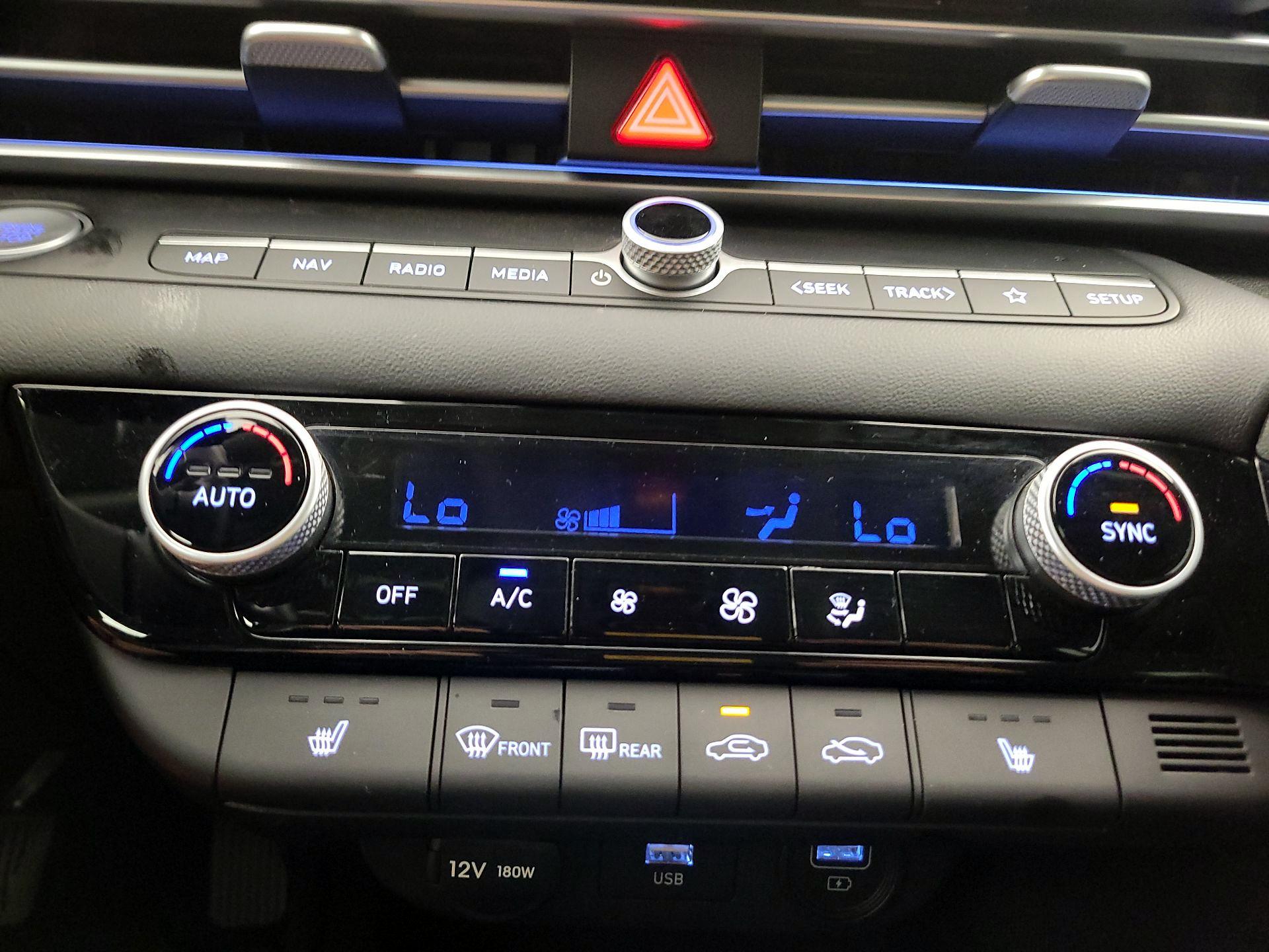 Thumbnail: 2023 Hyundai Elantra - 17