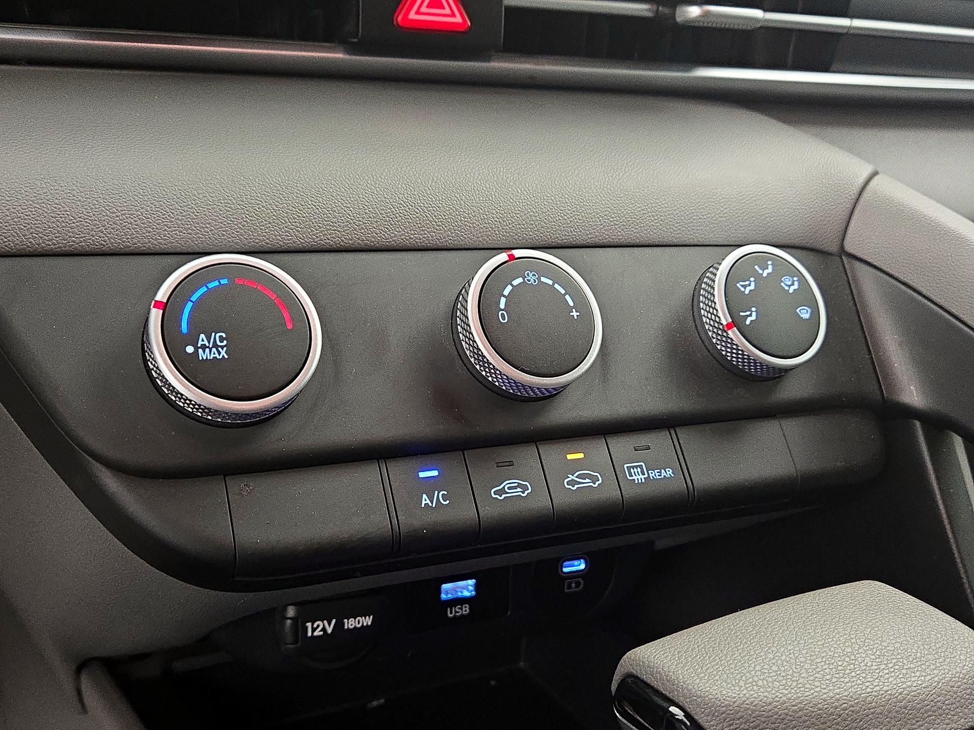 Thumbnail: 2025 Hyundai Elantra - 16