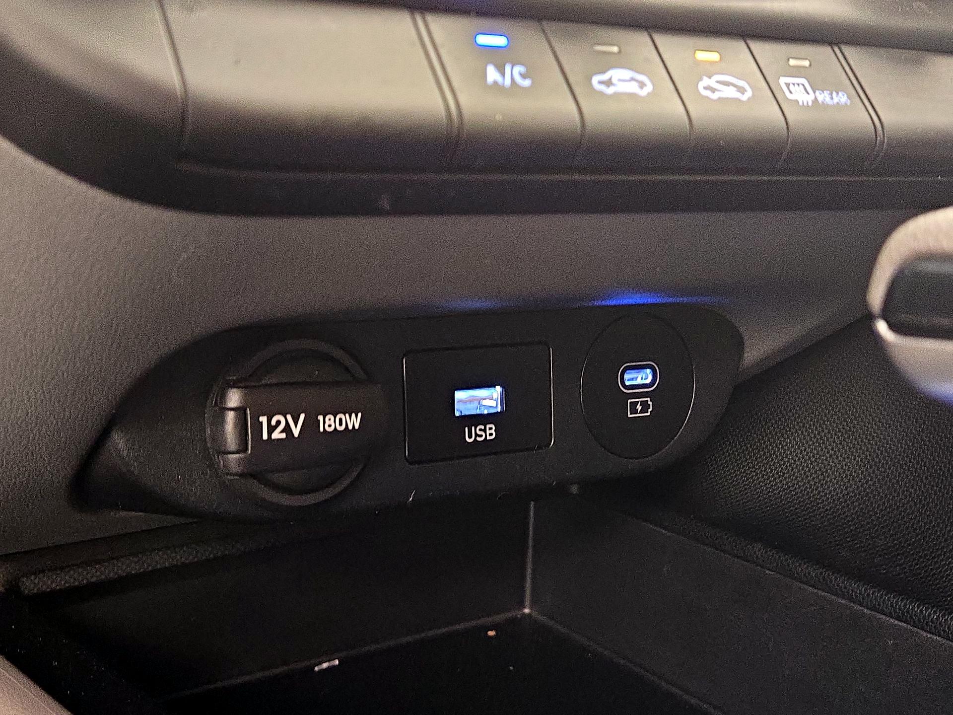 Thumbnail: 2025 Hyundai Elantra - 18