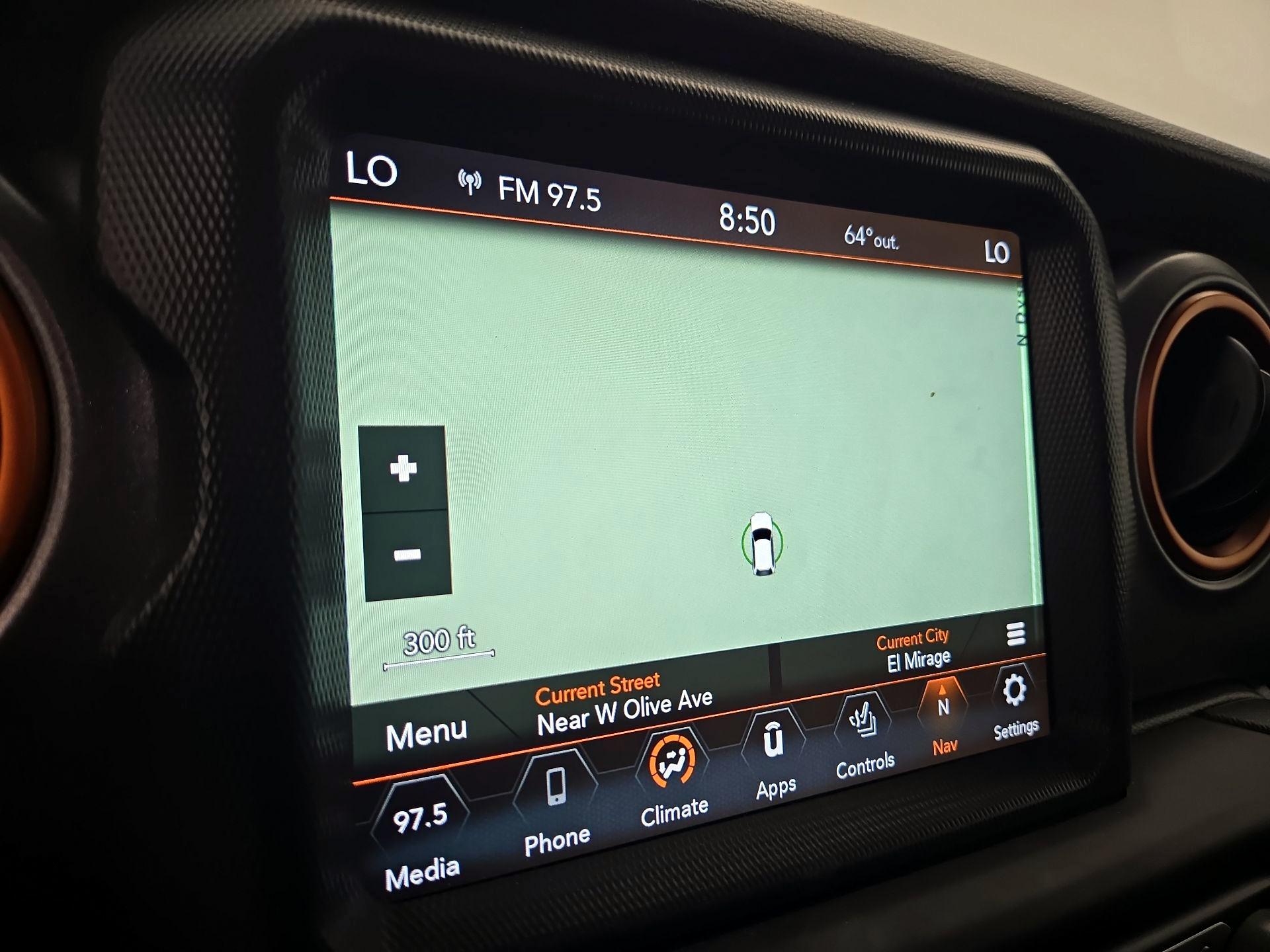 Thumbnail: 2021 Jeep Gladiator - 14