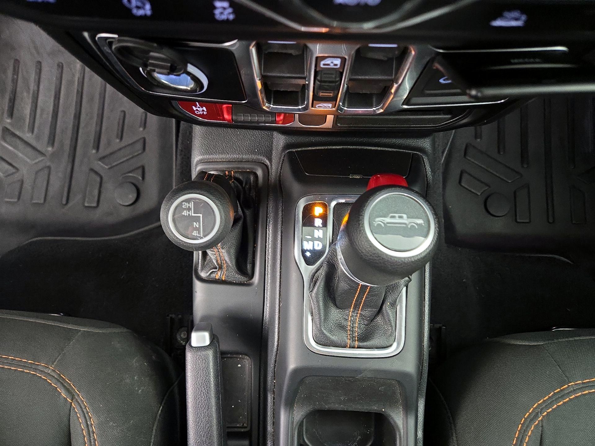 Thumbnail: 2021 Jeep Gladiator - 18