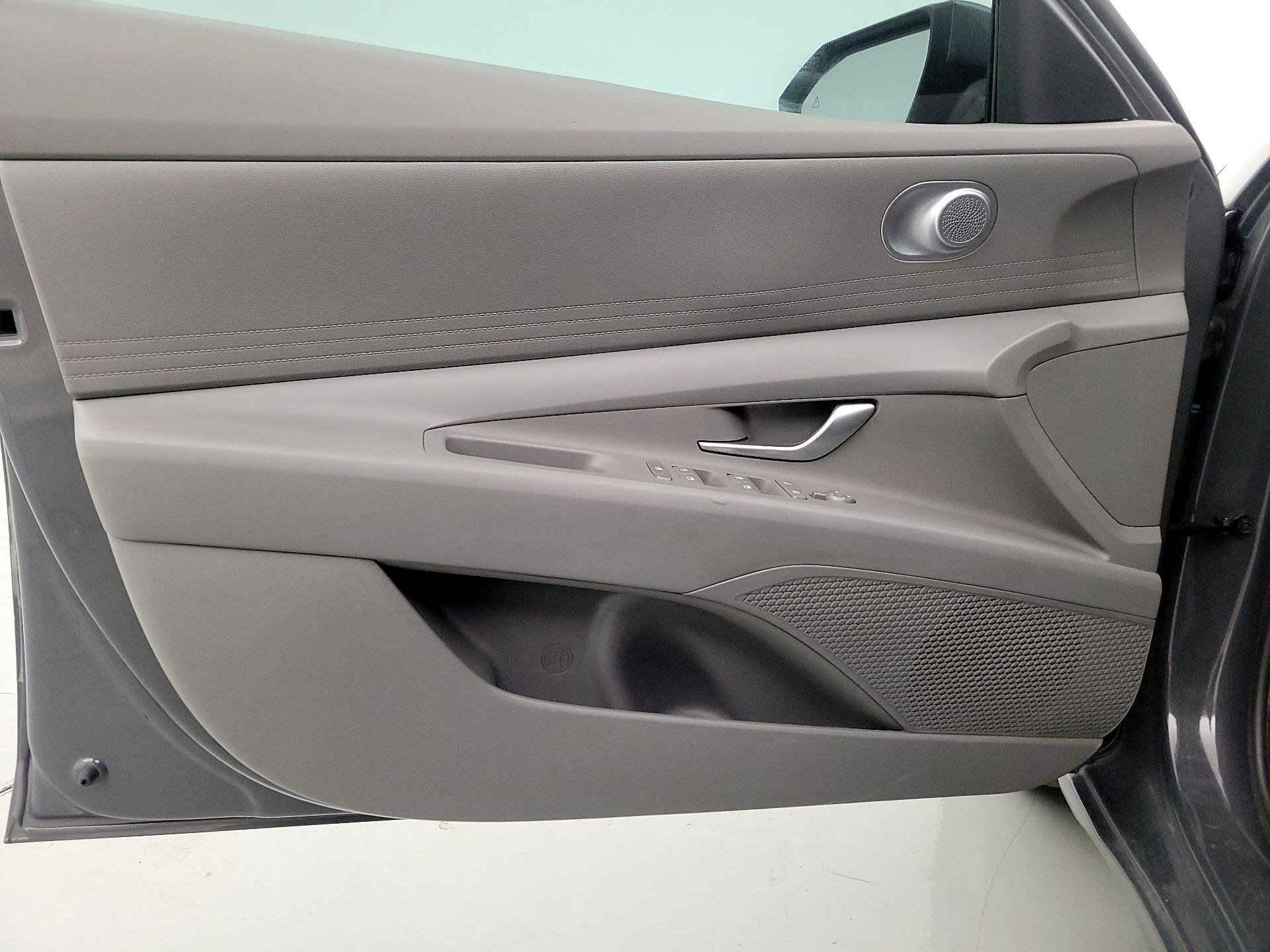 Thumbnail: 2024 Hyundai Elantra - 12